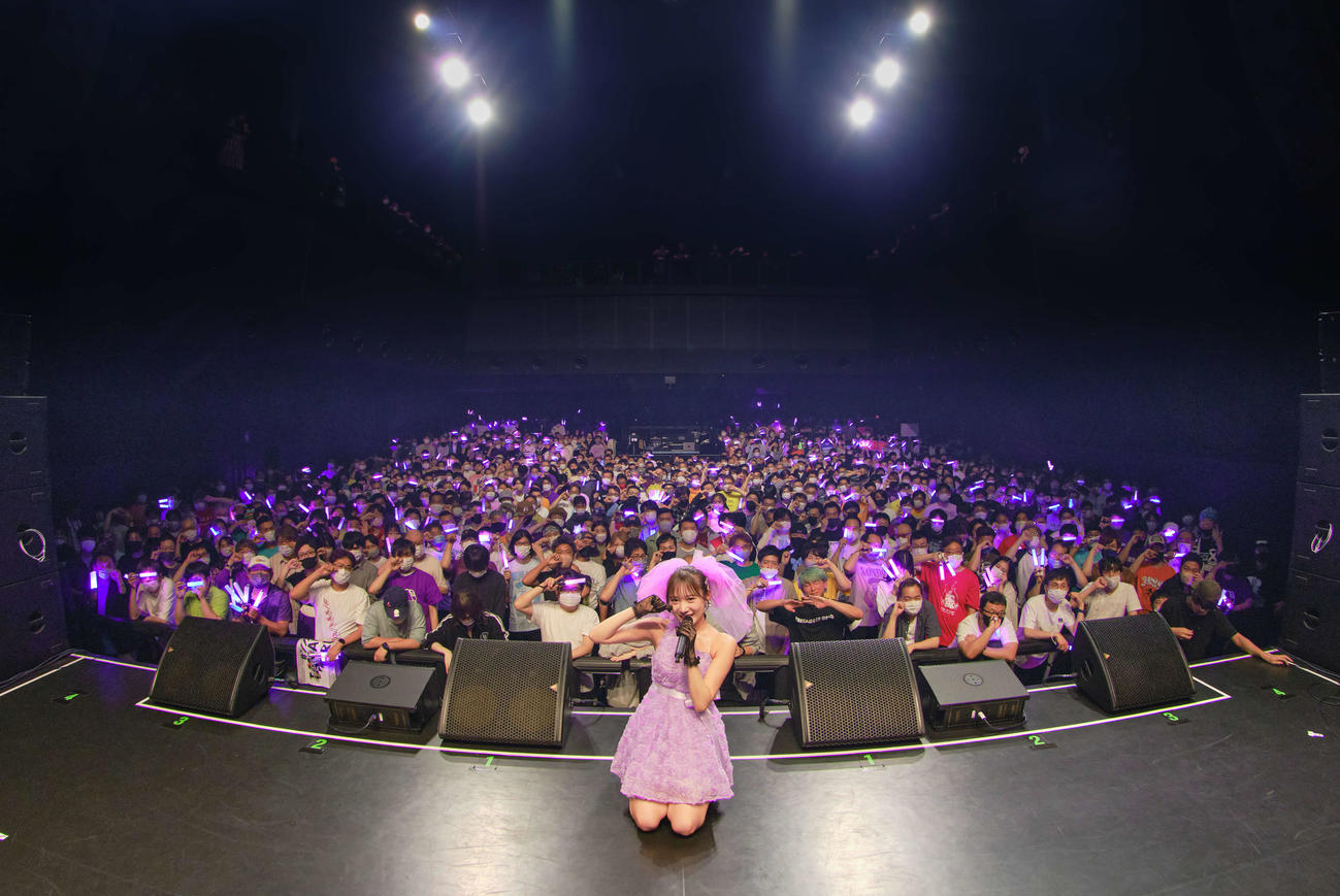 「#HASHTAG NIGHT vol.7～Zepp Shinjuku大占拠～」で2年ぶりに音楽活動を再開した横野すみれ（C）下山春香