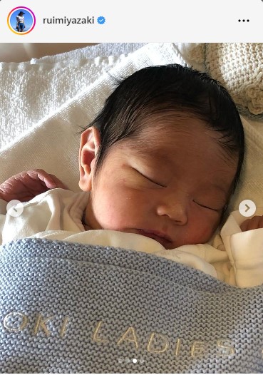宮崎瑠依のインスタグラムから