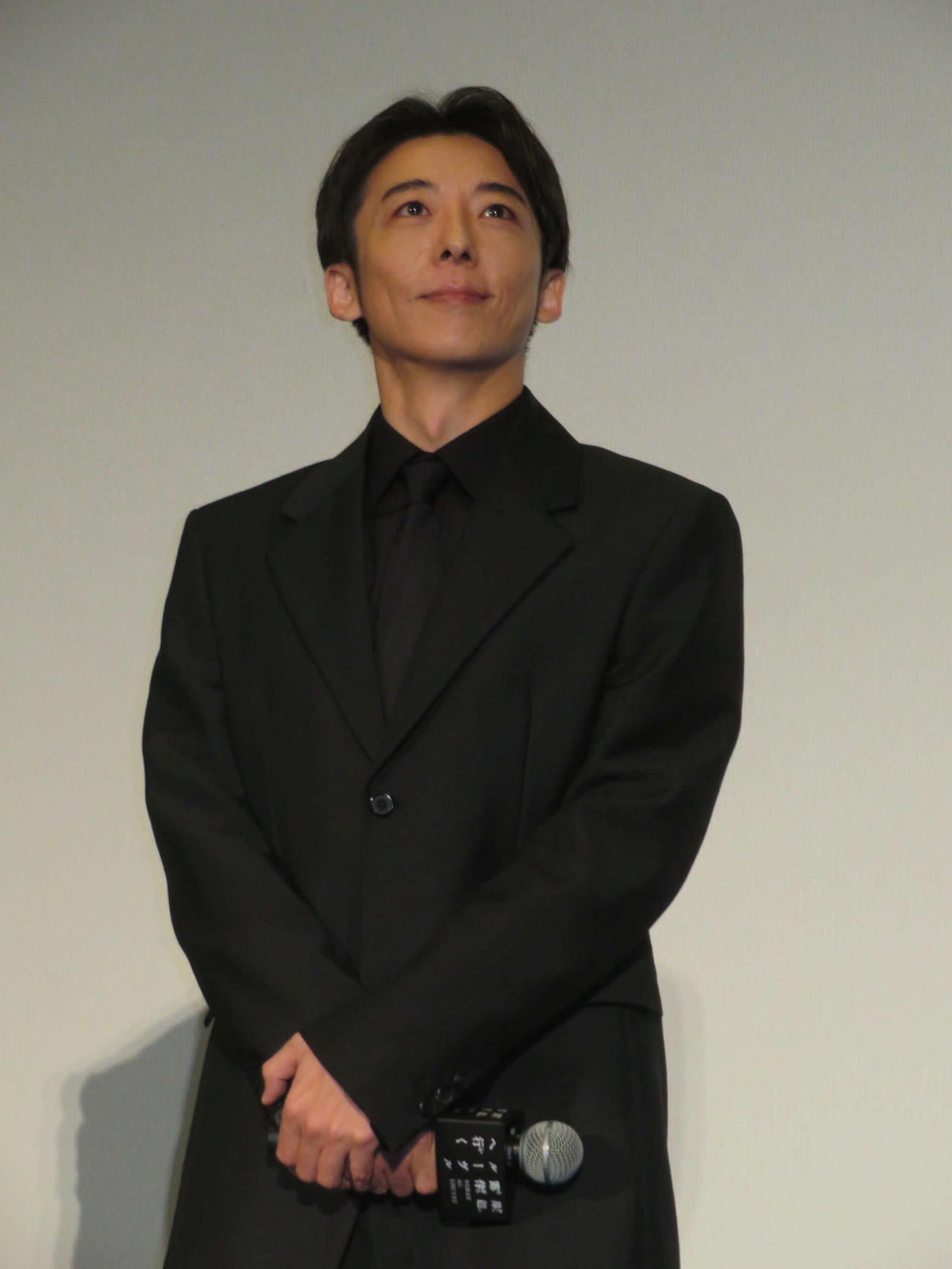 映画「岸辺露伴　ルーヴルへ行く」公開記念舞台あいさつに登壇した高橋一生（撮影・村上幸将）