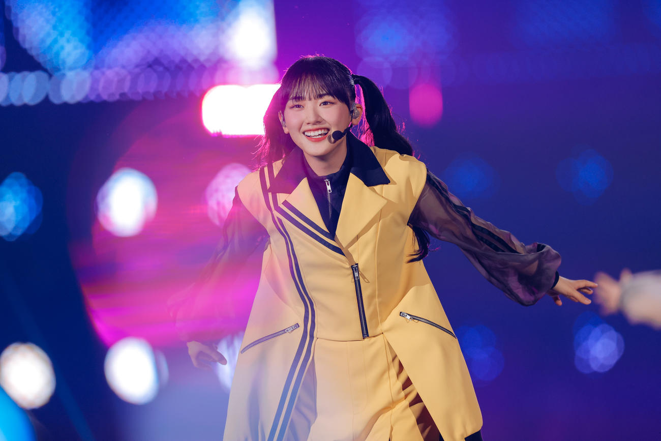 全国ツアーでパフォーマンスする櫻坂46山崎天（撮影・上山陽介氏）