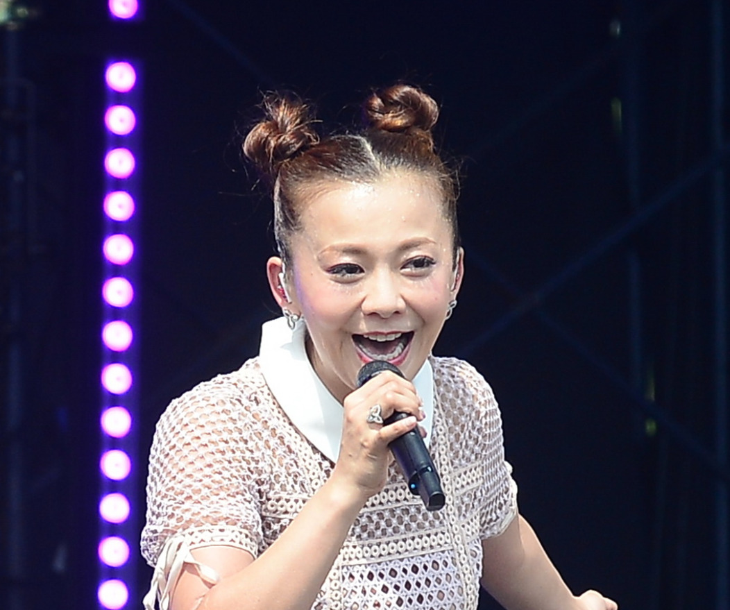 華原朋美（2017年8月撮影）