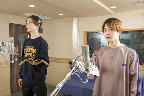 アニメ「フェ～レンザイ　－神さまの日常－」で声優に挑戦する高橋優斗（左）と中村嶺亜