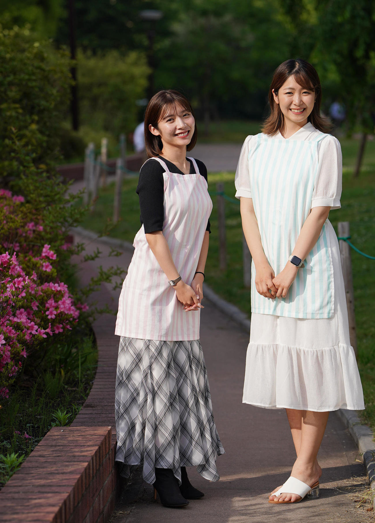 芸能活動を経て、エンターテイナーによるベビーシッターサービス会社を起業した伊藤梨沙子さん（左）と合田友さん（2023年5月18日撮影）