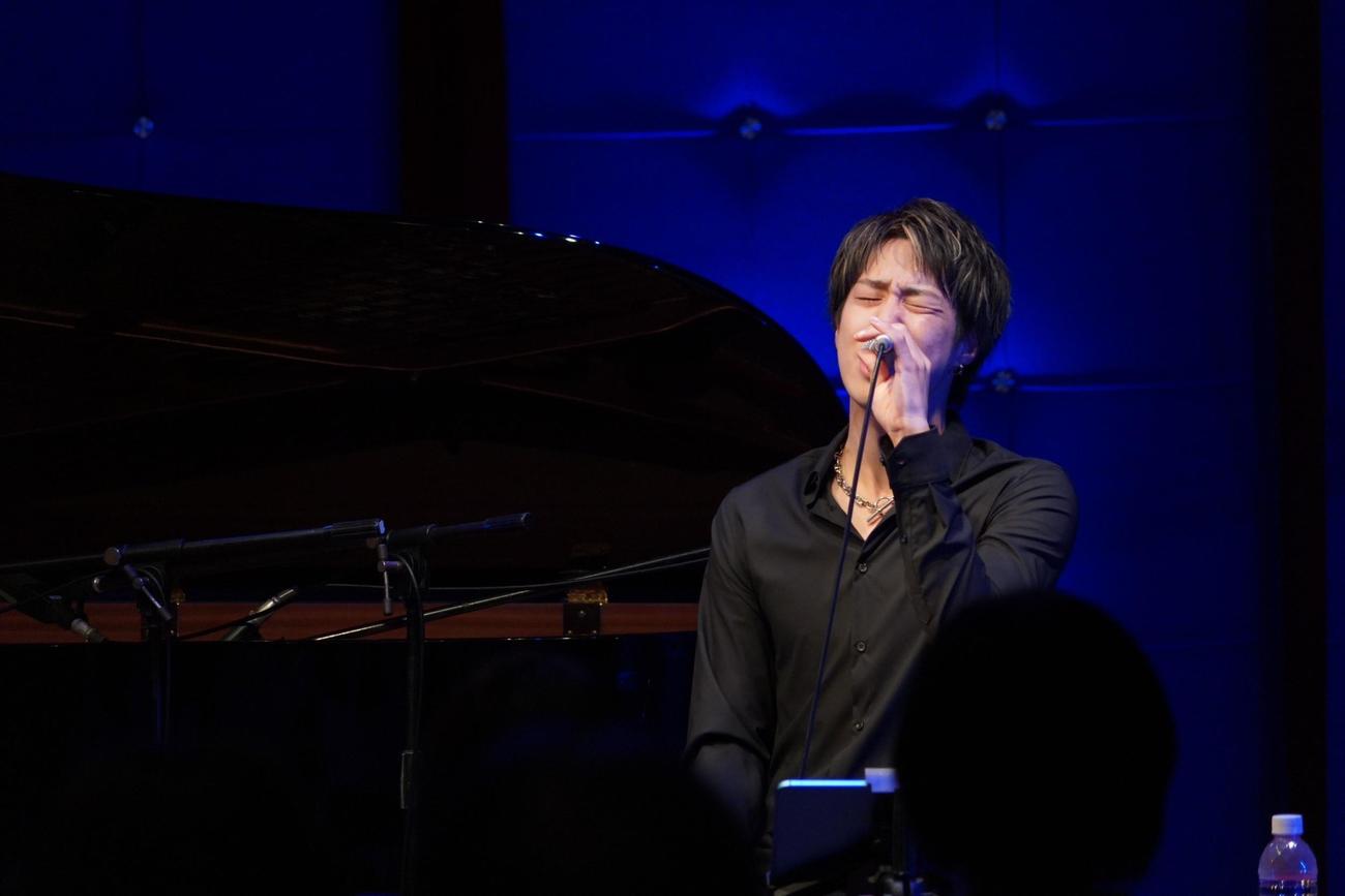 「OZZ LIVE MAGIC～5th Fly～」を開催したOZZの小山翔吾