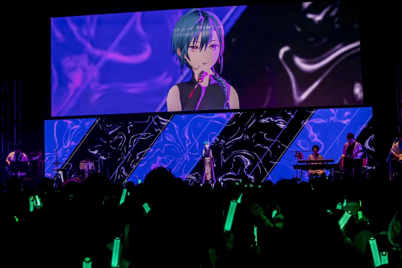 ライブを開催した緑仙（C）ANYCOLOR，Inc．