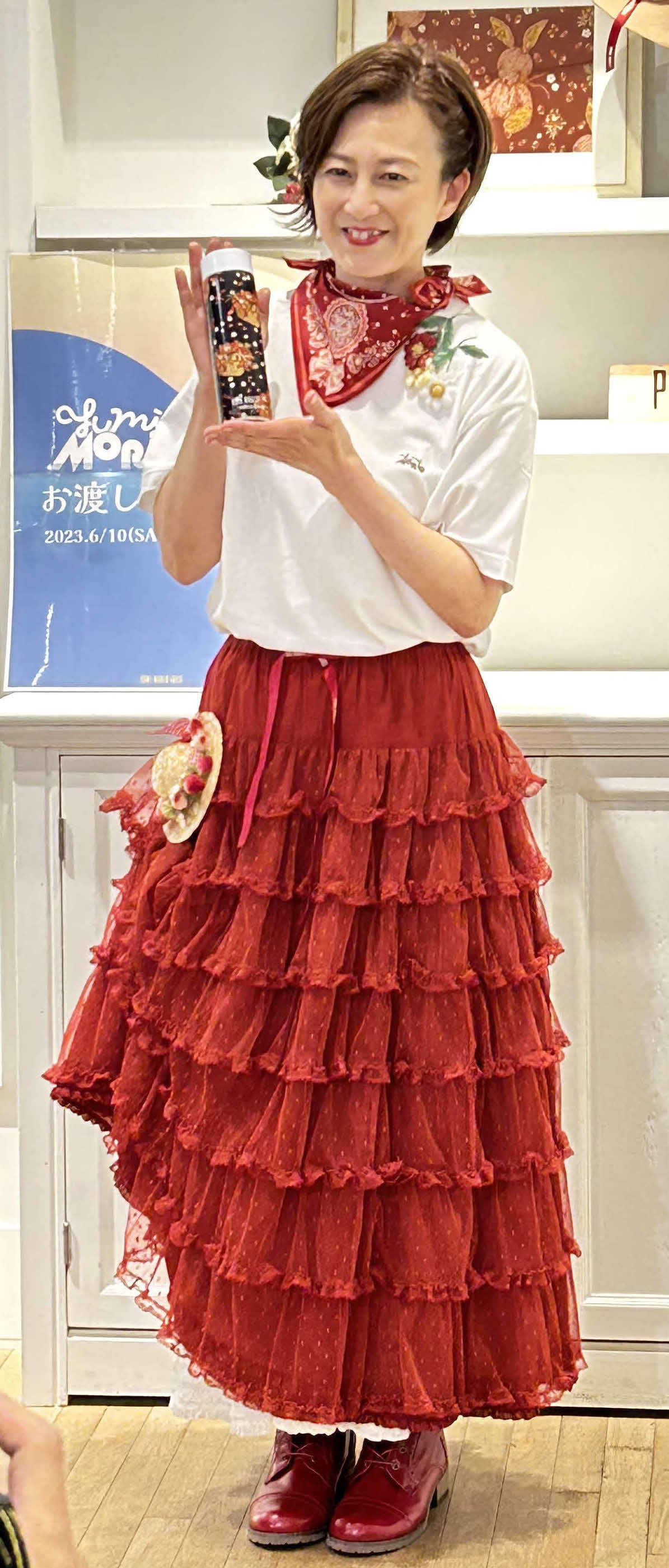 歌手デビュー40周年記念グッズ発売記念イベントに出席した森尾由美（撮影・松尾幸之介）