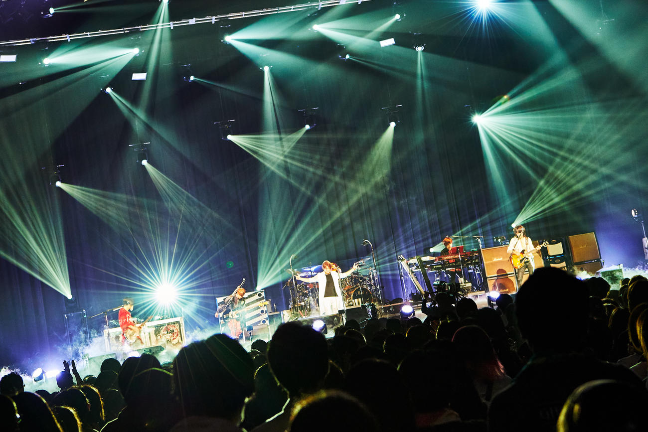全国ホールツアー千秋楽公演を行ったGLAY