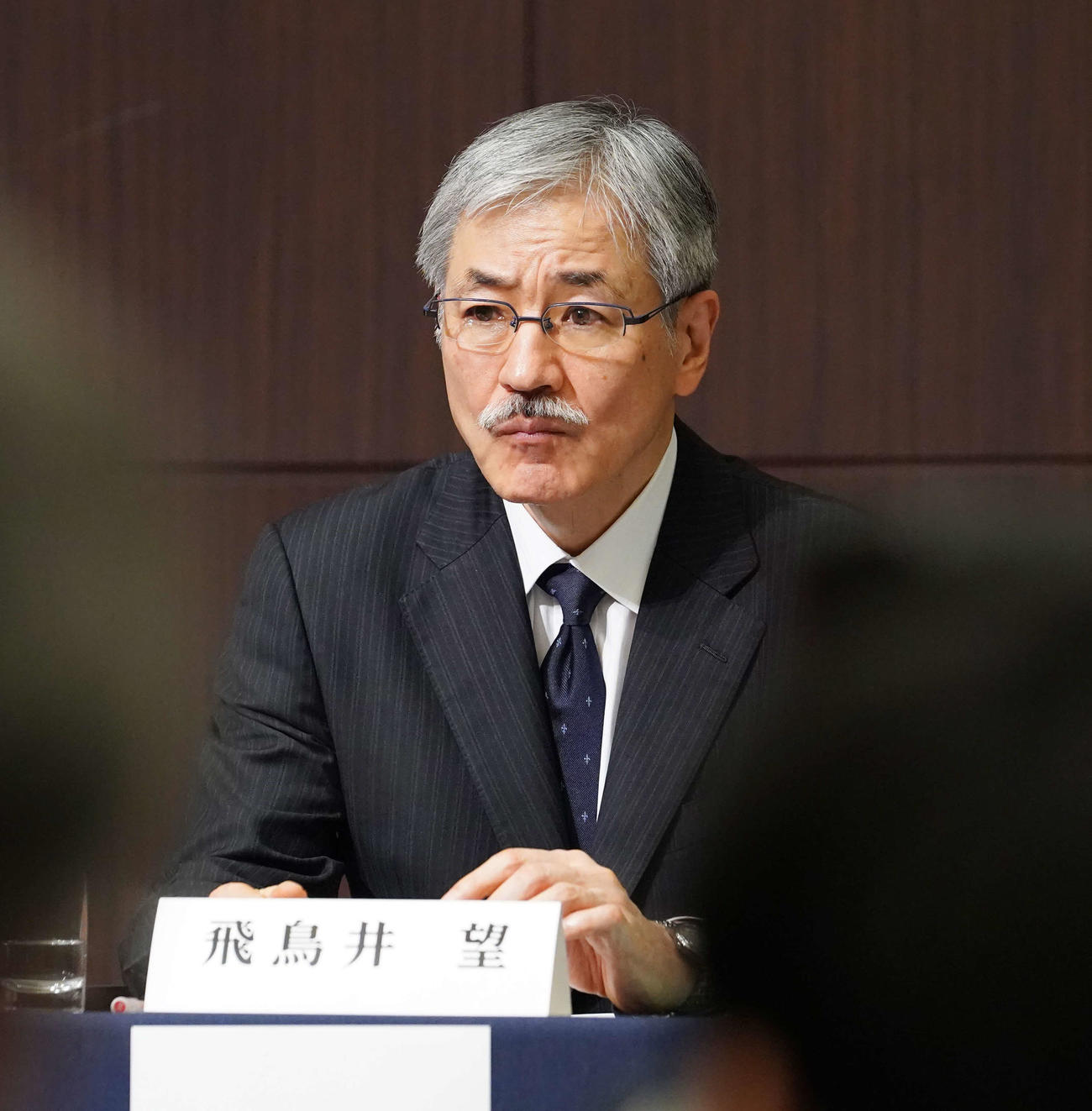 ジャニーズ事務所問題再発防止特別チーム記者会見に臨む精神科医の飛鳥井氏（撮影・小沢裕）