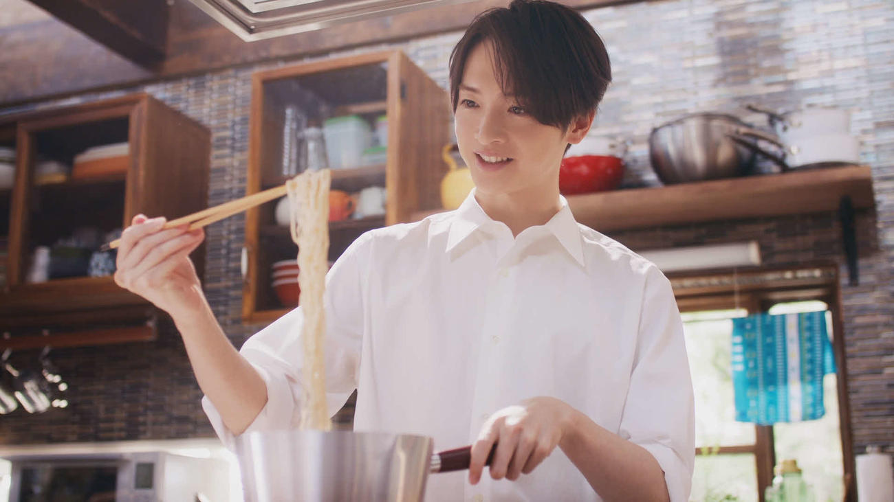 「サッポロ一番」の新CMに出演するKis－My－Ft2玉森裕太