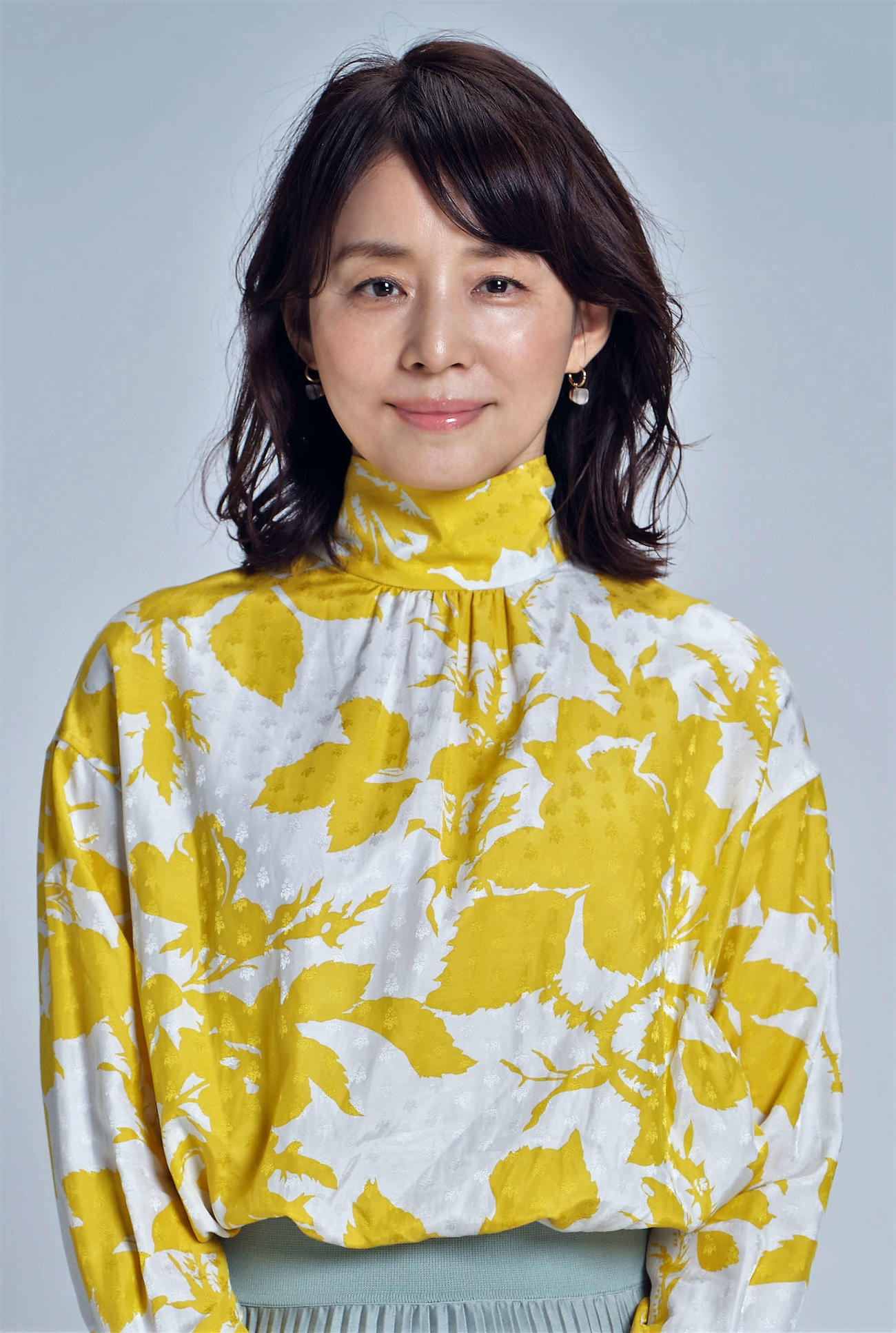 「転職の魔王様」に出演する石田ゆり子