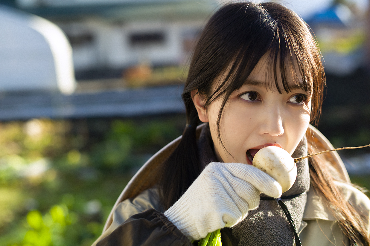 乃木坂46久保史緒里ファースト写真集の先行カット　撮影／細居幸次郎