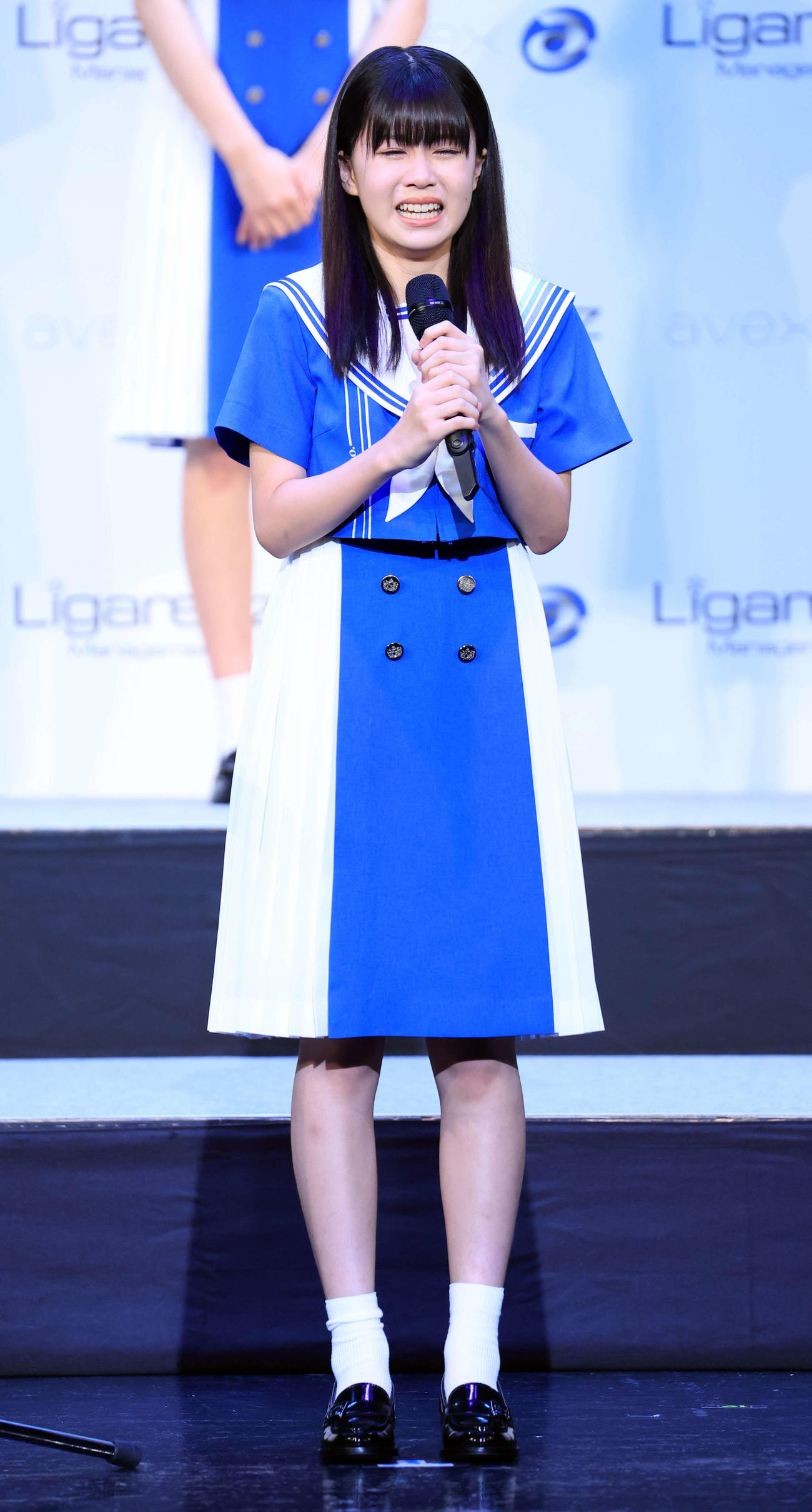 乃木坂46公式ライバル「僕が見たかった青空」誕生で涙をこぼしながらあいさつする木下藍（撮影・浅見桂子）