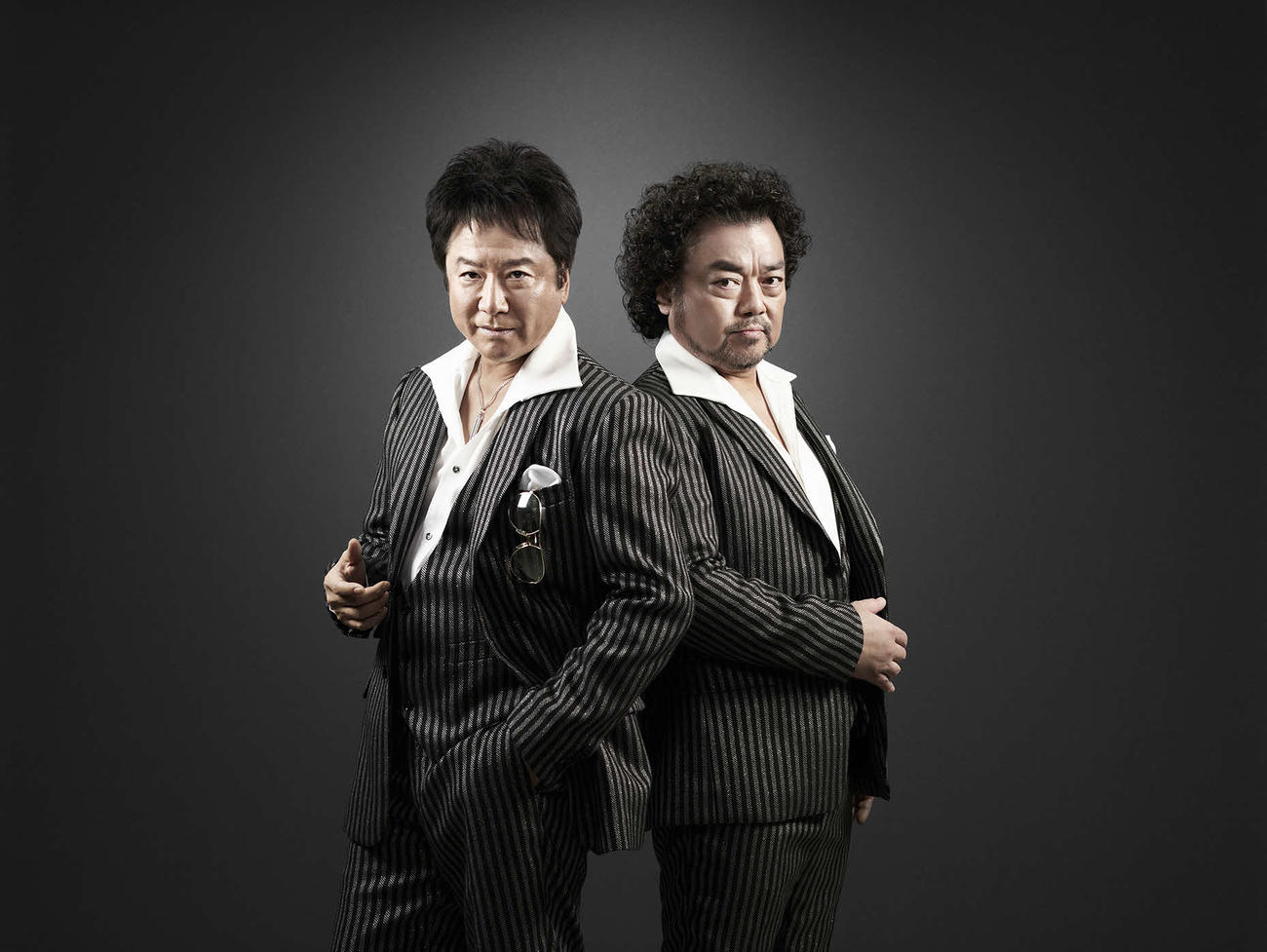 2人組ユニットFunky Diamond18としてミニアルバム「PRIMEMAX」をリリースし、ライブツアーを開催する錦織一清（左）とパパイヤ鈴木