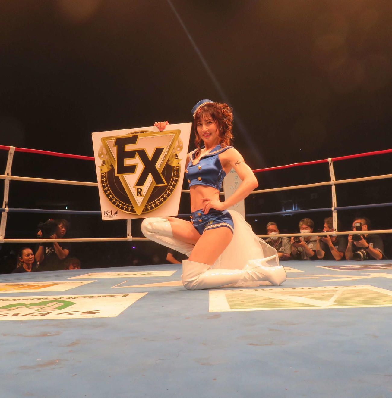 横浜武道館で開催されたK－1横浜大会でスペシャルラウンドガールを担当した熊田曜子