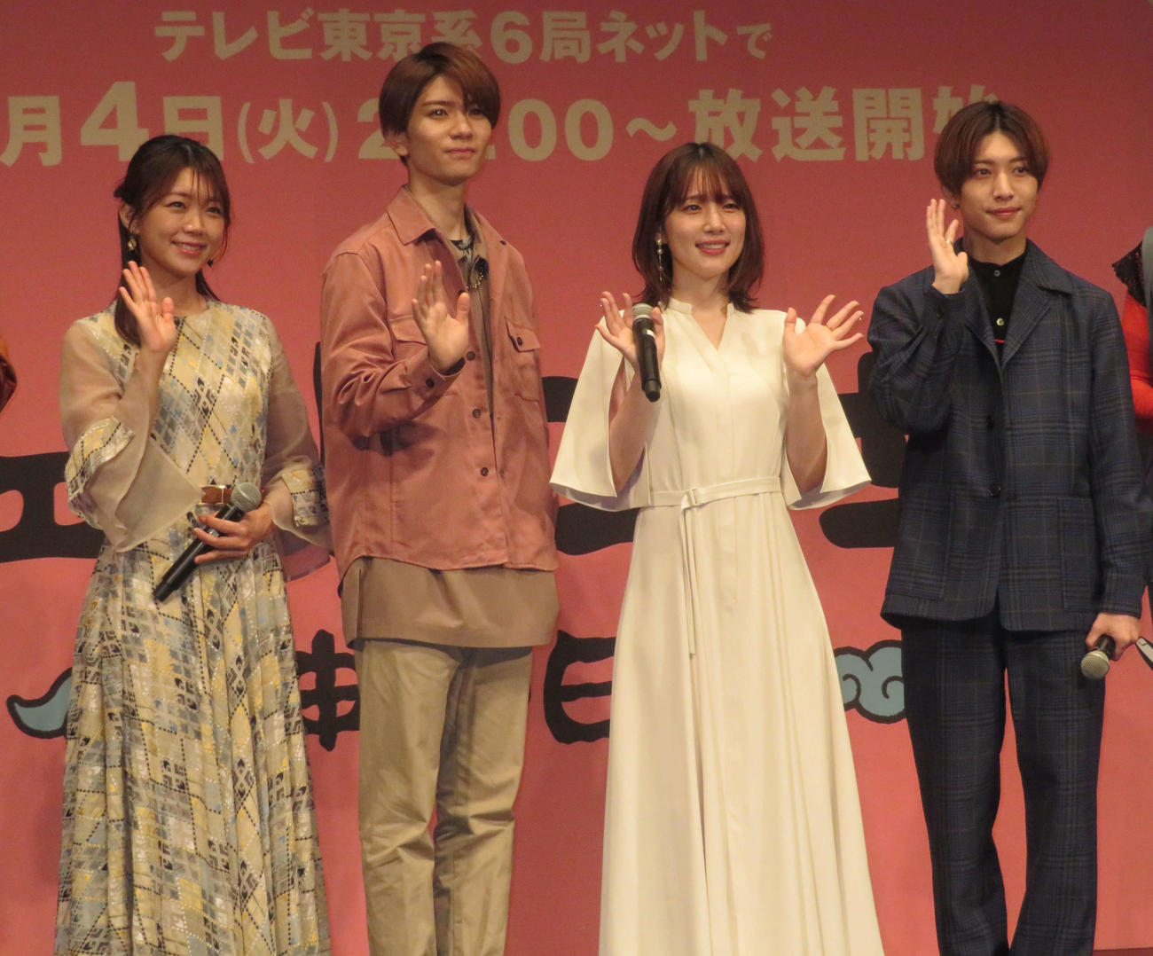 アニメ「フェ～レンザイ　－神さまの日常－」声優キャスト陣。左から三森すずこ、高橋優斗、内田真礼、中村嶺亜（撮影・横山慧）
