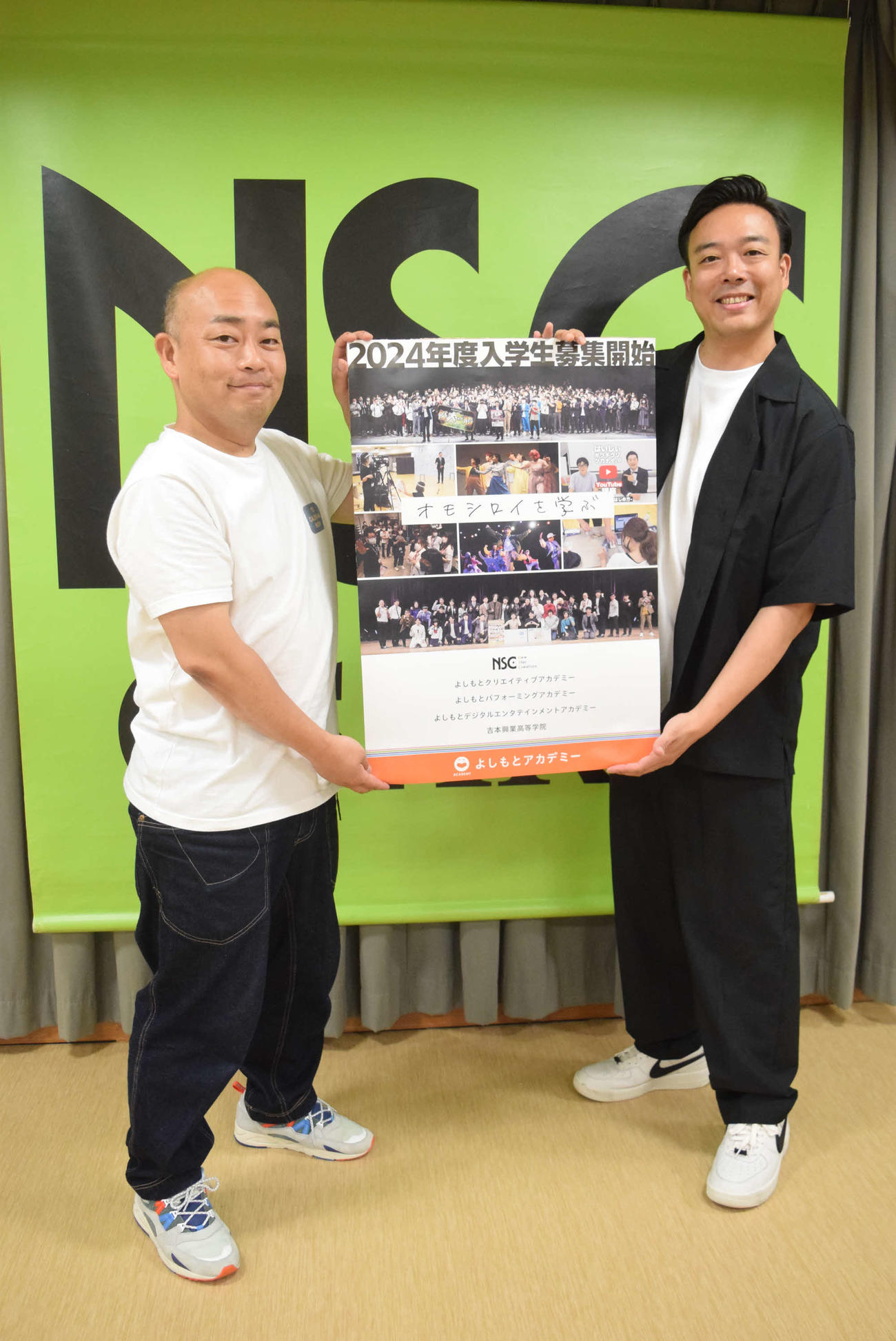 特別授業を行ったギャロップの林健と毛利大亮（右）（撮影・阪口孝志）