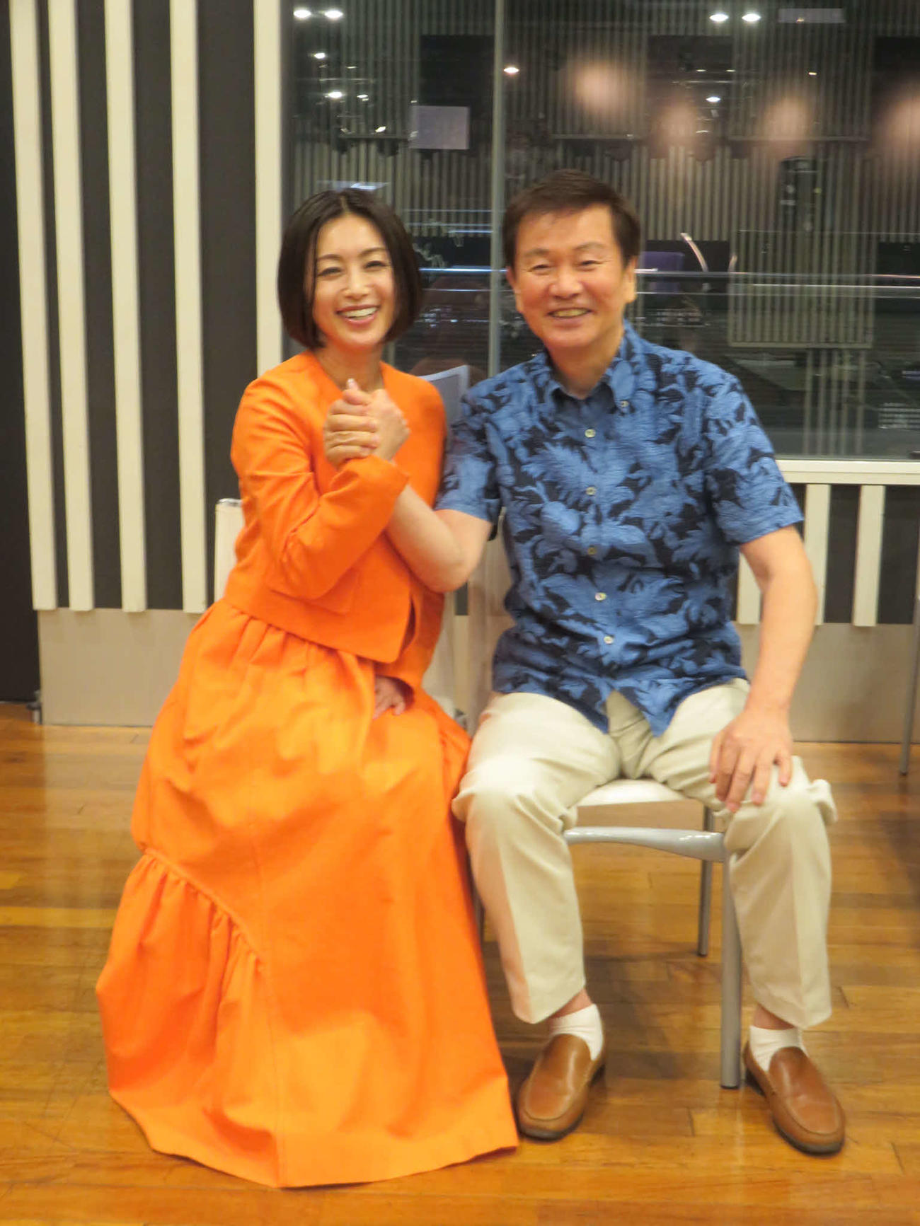 酒井法子（左）と森田健作