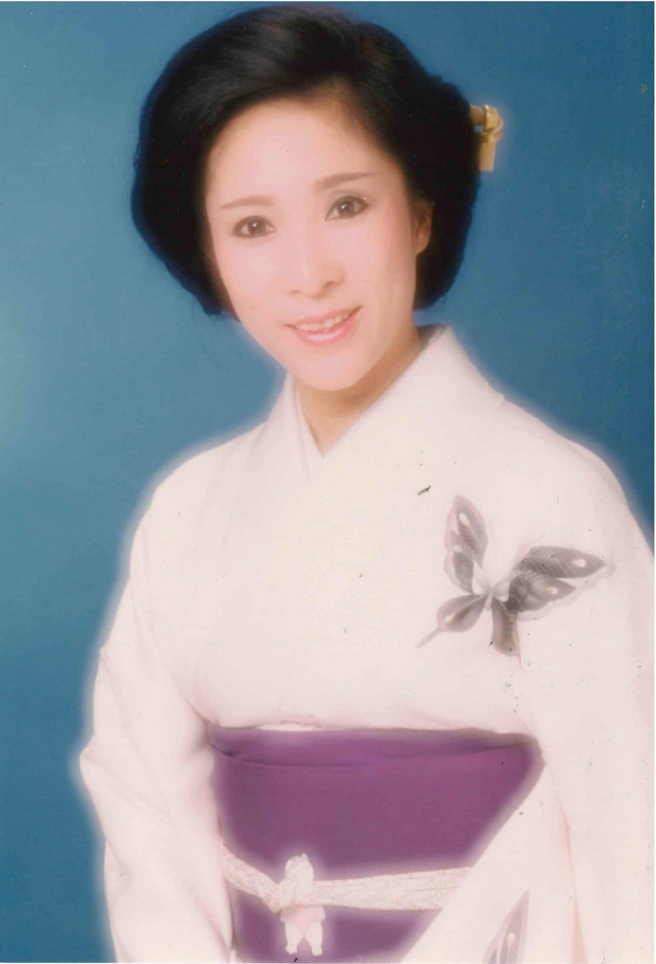白鳥みづえさん（日本歌手協会提供）
