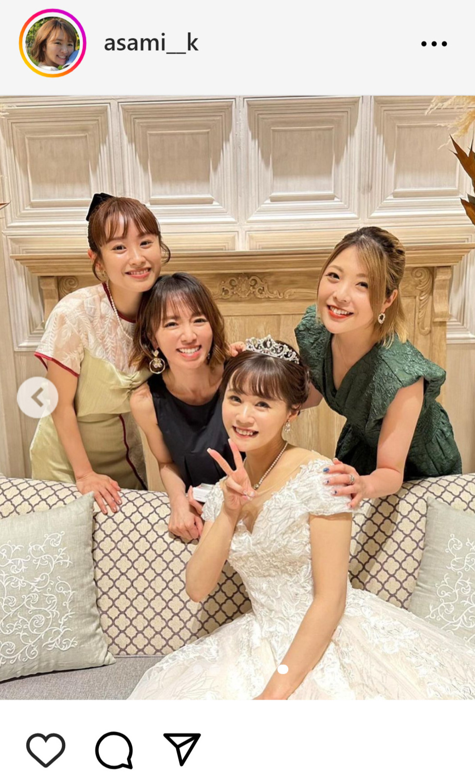 左から高橋愛、紺野あさ美、新垣里沙、小川麻琴（紺野あさ美のインスタグラムから）