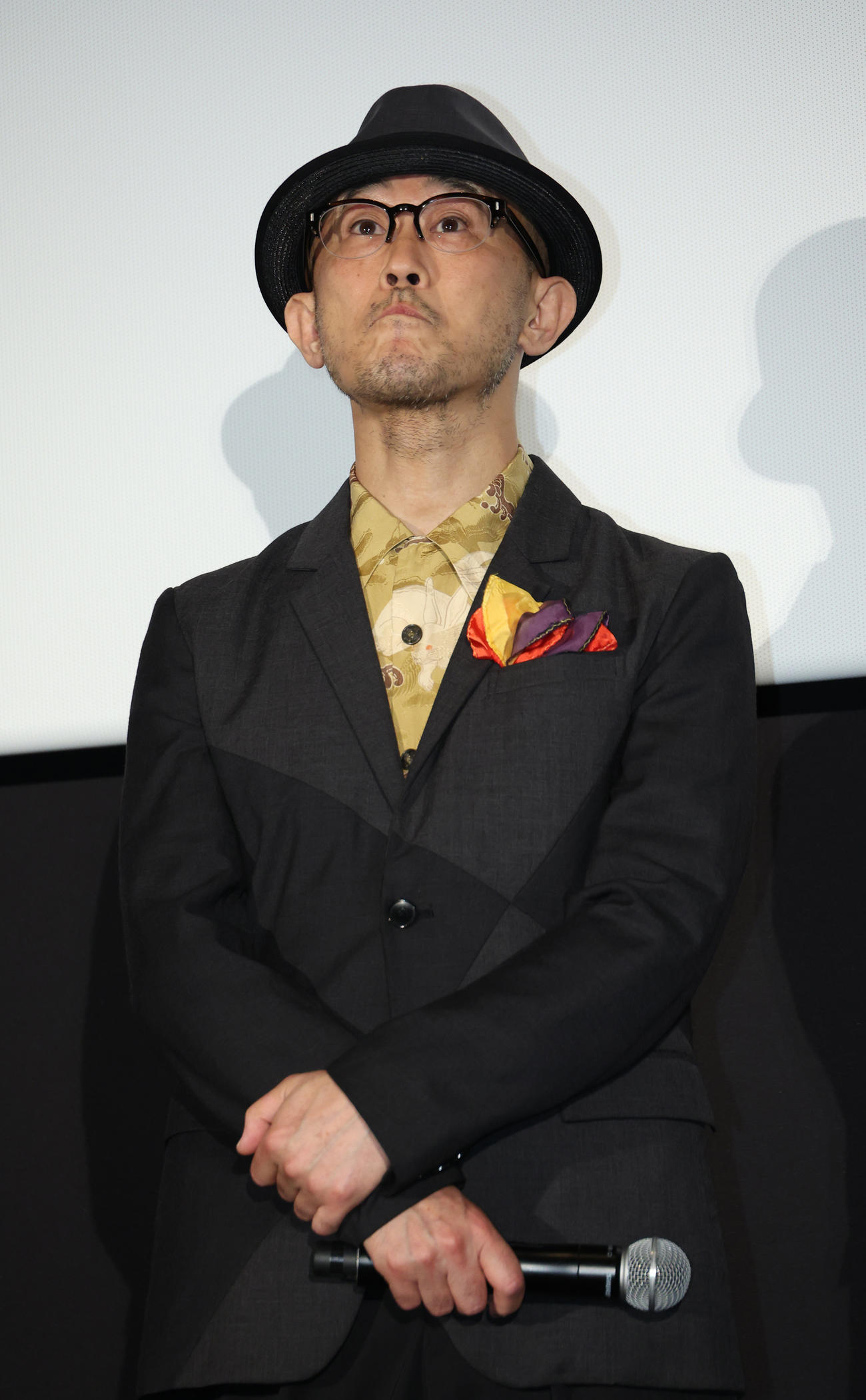 映画「大名倒産」公開初日舞台あいさつを行った前田哲監督（撮影・中島郁夫）