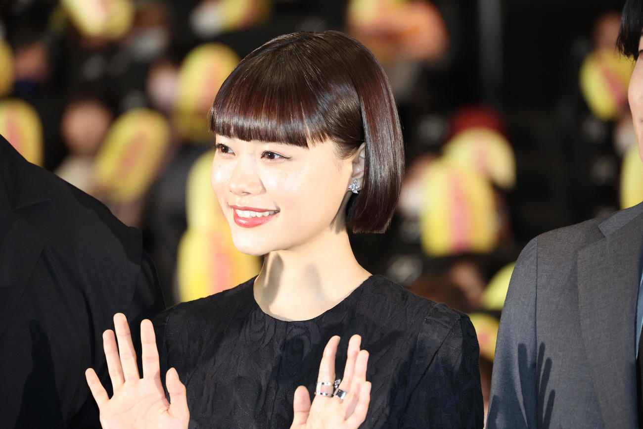 映画「大名倒産」公開初日舞台あいさつを行った杉咲花（撮影・中島郁夫）