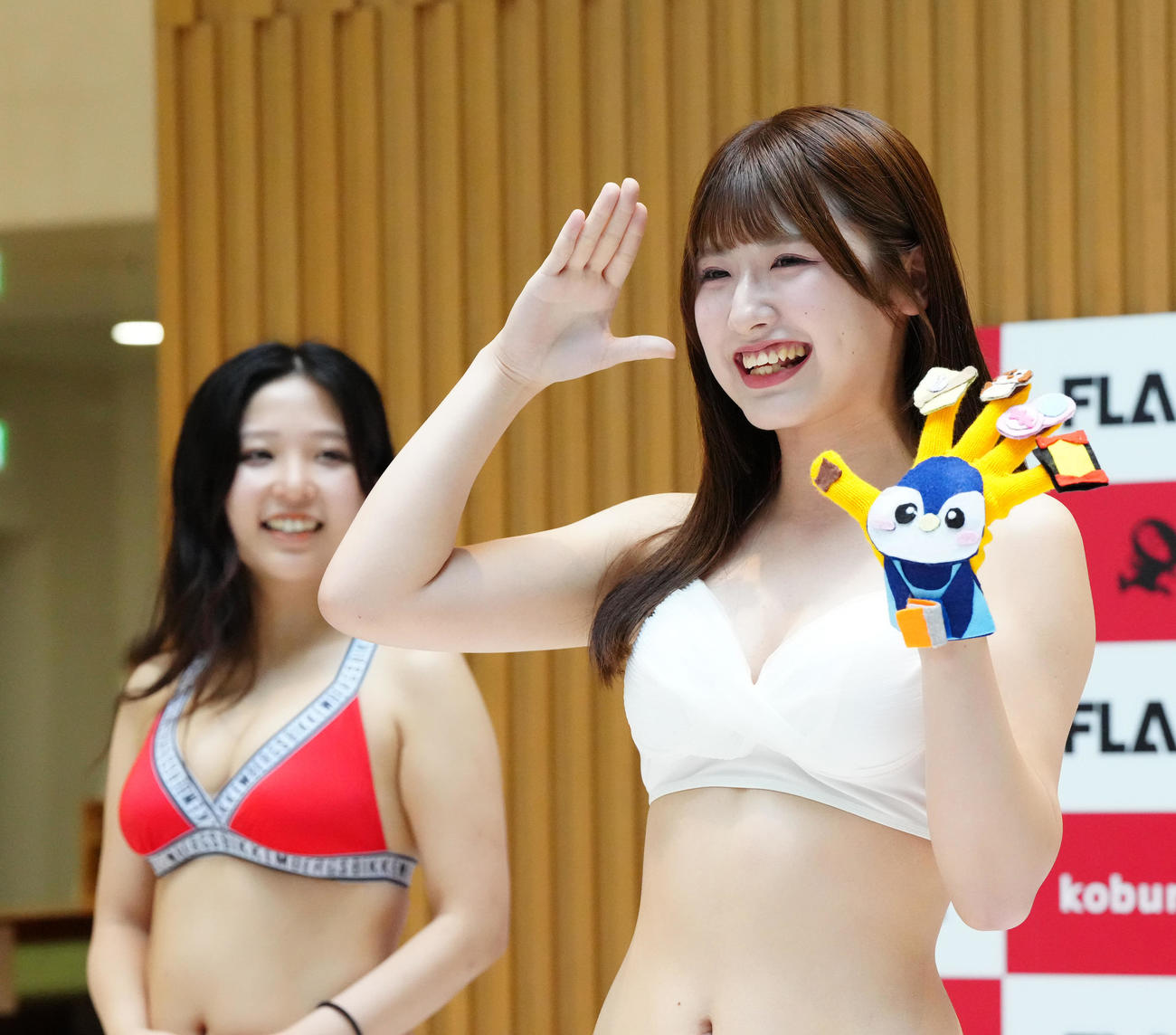 「ミスFLASH2024選考オーディション候補者50名」発表会見に臨む由利美桜（撮影・江口和貴）