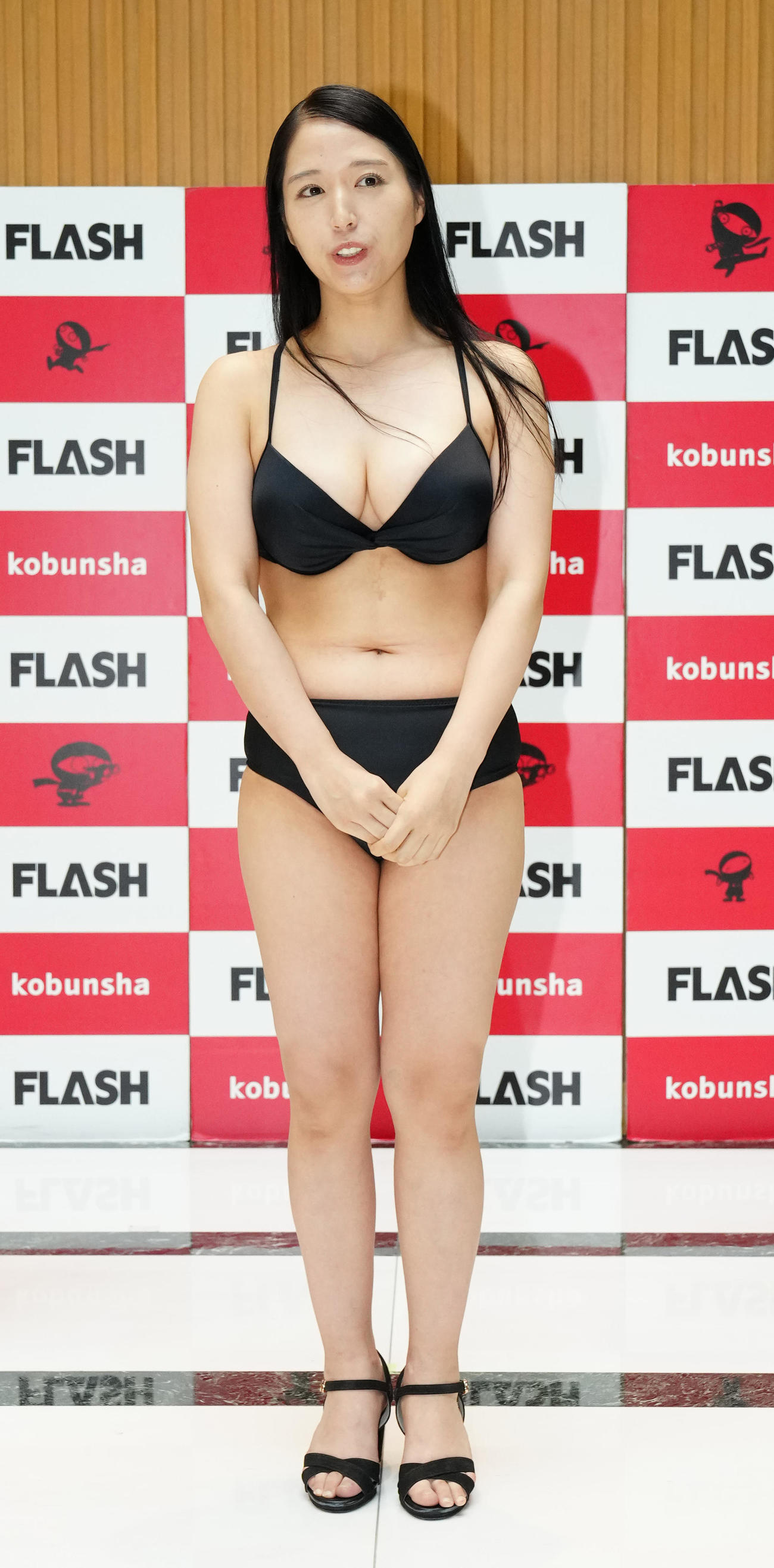 「ミスFLASH2024選考オーディション候補者50名」発表会見に臨む柚（撮影・江口和貴）