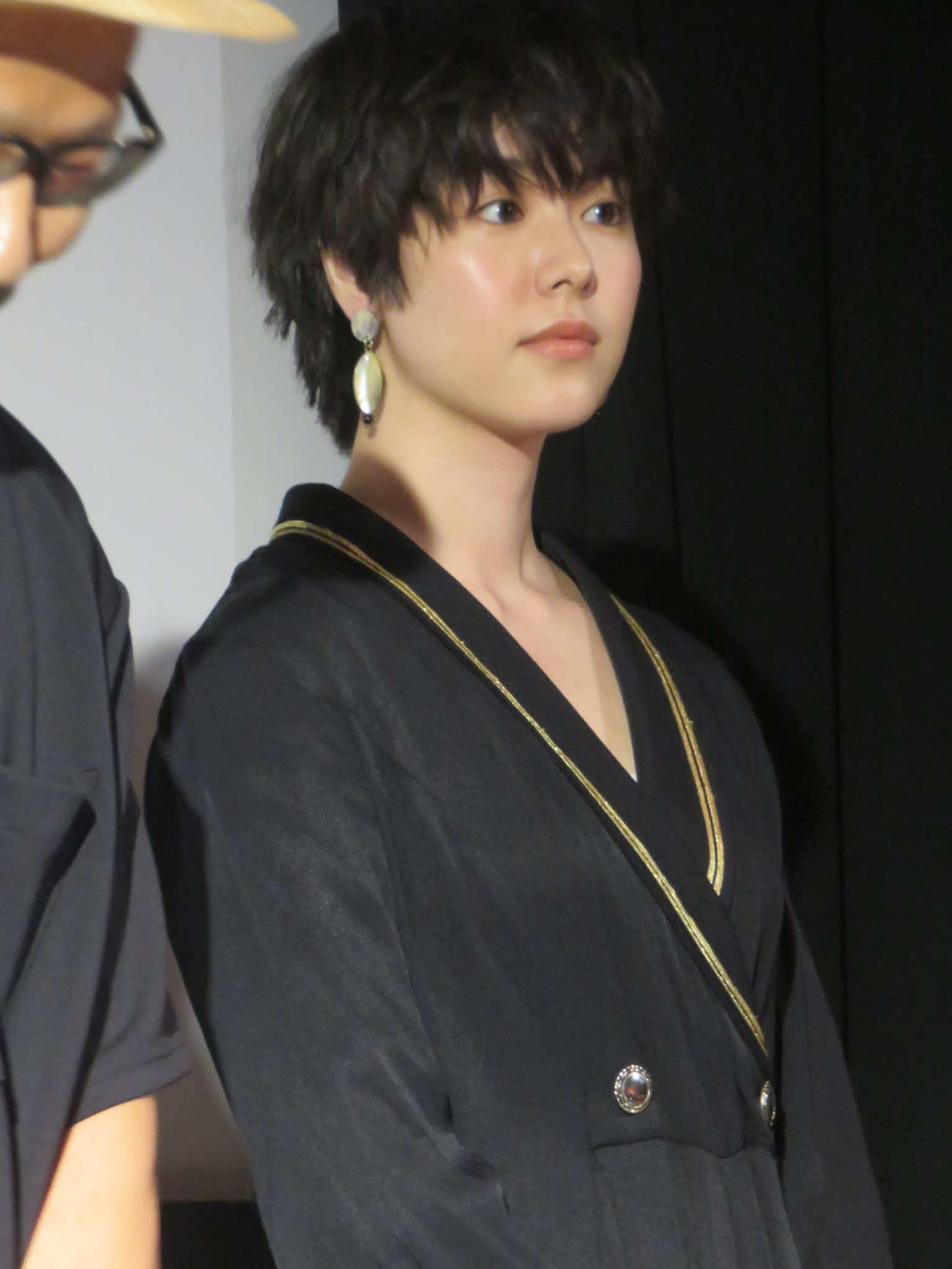 映画「無情の世界」の舞台あいさつに出席した唐田えりか