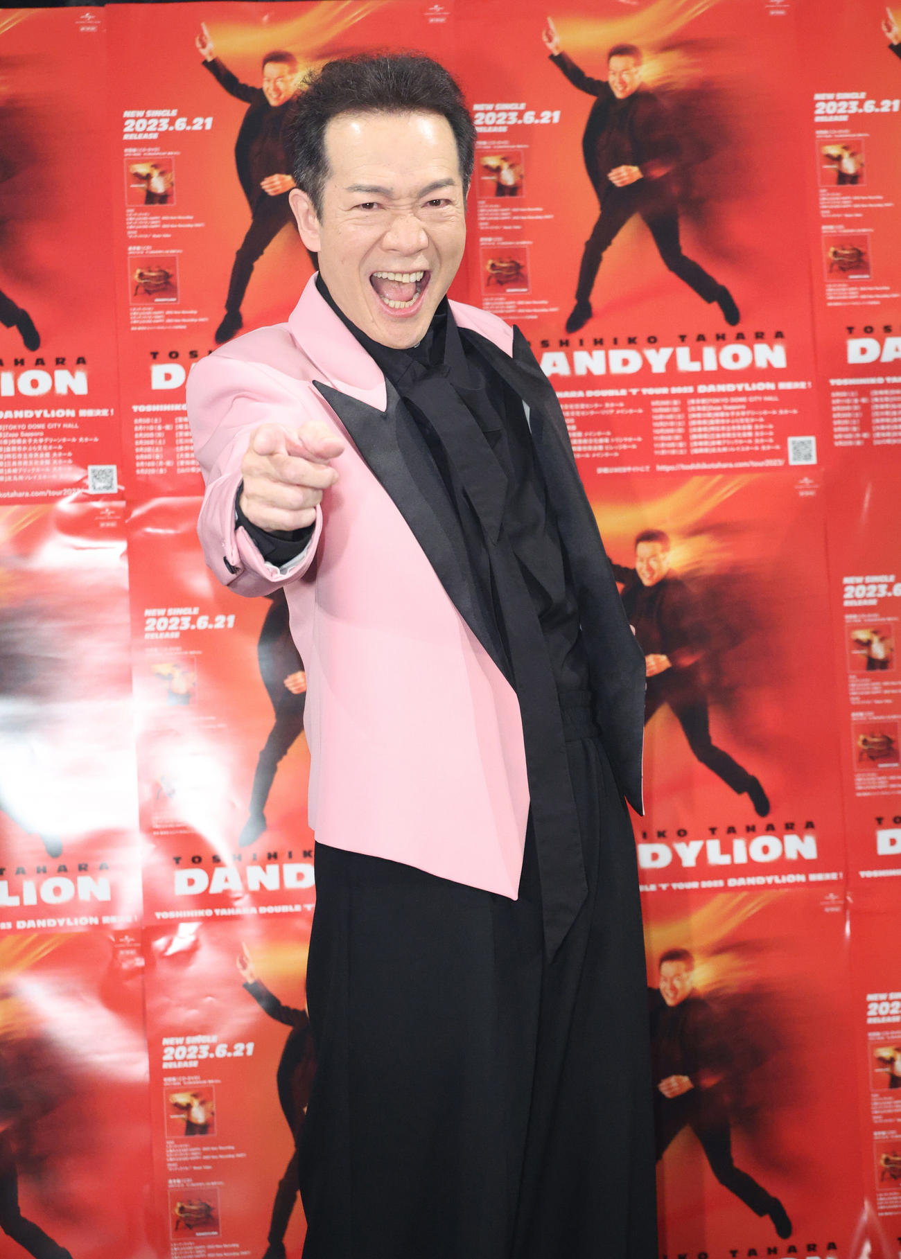 元気全開で「ダンディライオン」リリースパーティー前会見を行う田原俊彦（撮影・中島郁夫）