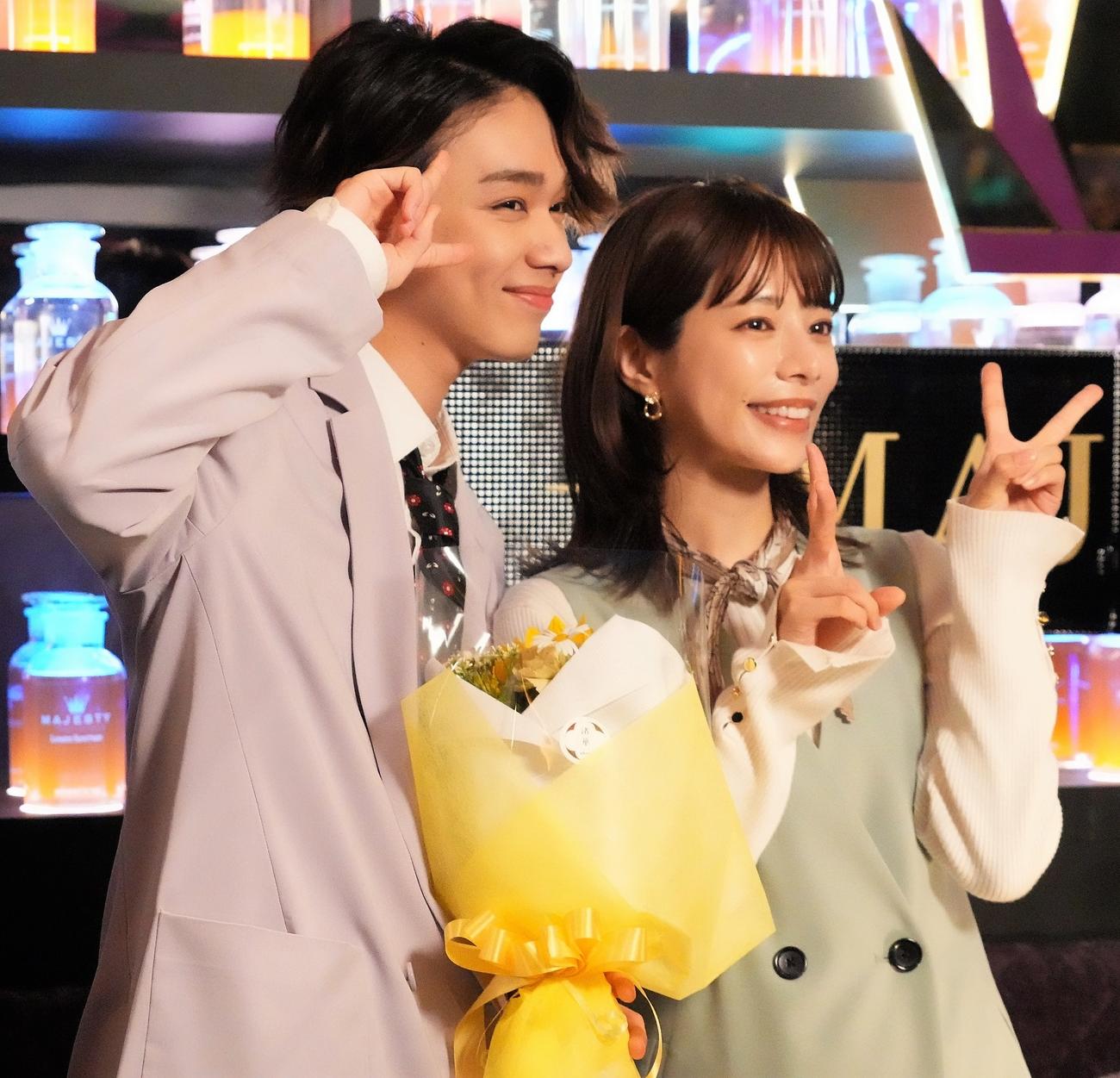 「ホスト相続しちゃいました」に出演する宮世琉弥、桜井ユキ（C）カンテレ