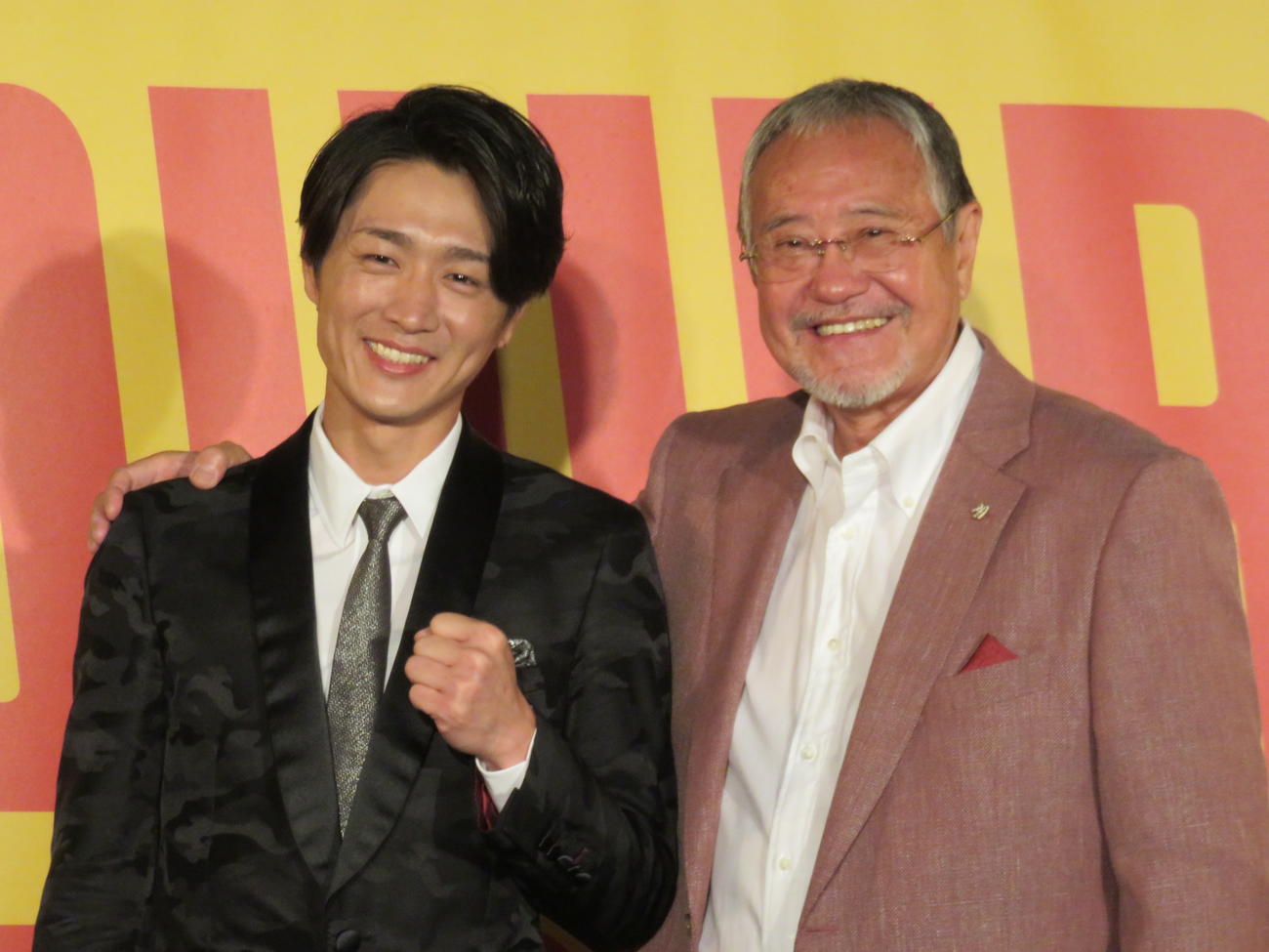 初のコラボイベントを行った吉幾三（右）真田ナオキ