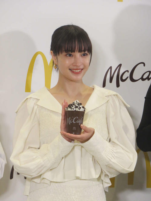 広瀬すず、自身の赤ちゃん写真に「宇宙人みたい。かわいくないです