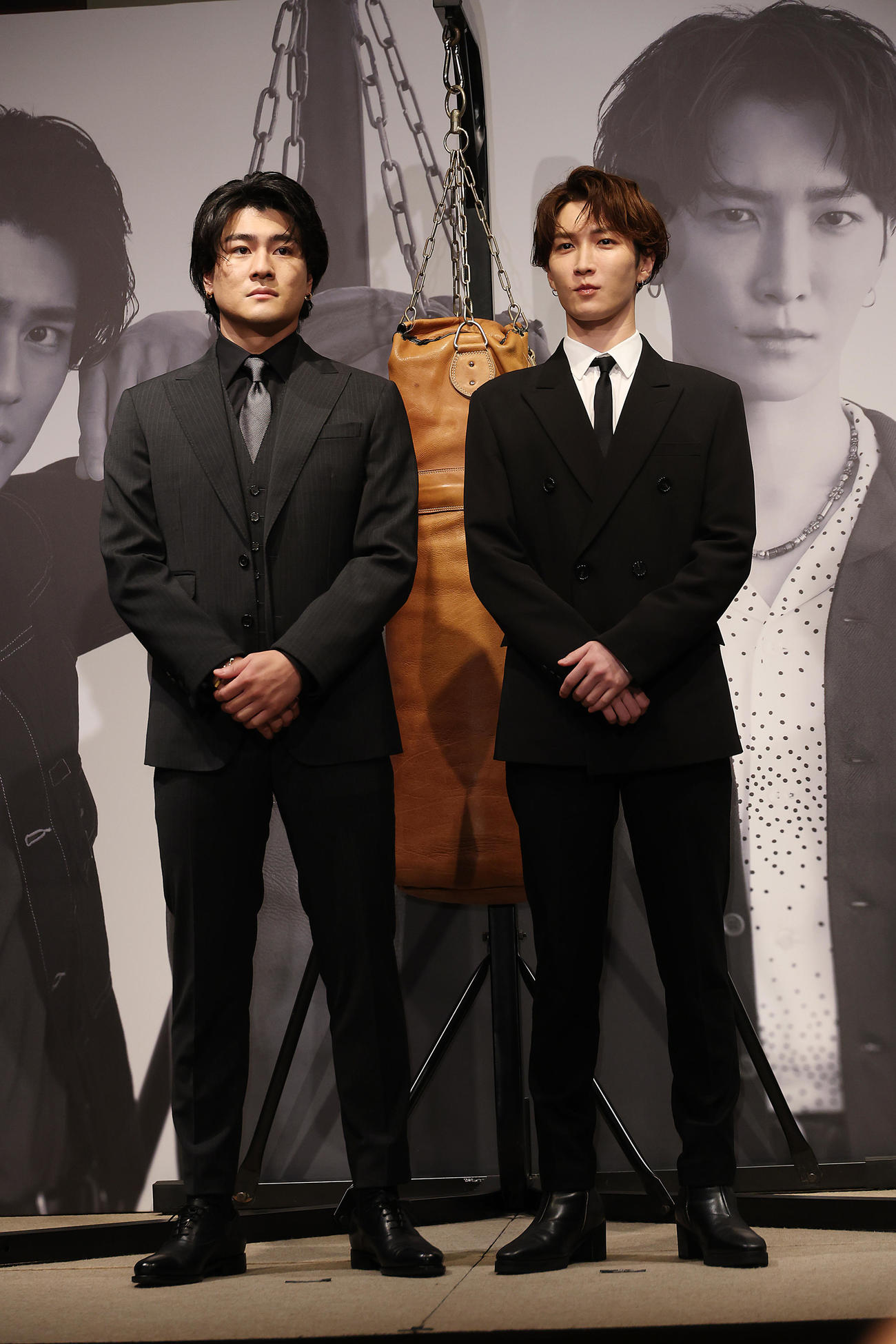 舞台「DREAM BOYS」製作発表を行った森本慎太郎（左）と渡辺翔太（撮影・中島郁夫）
