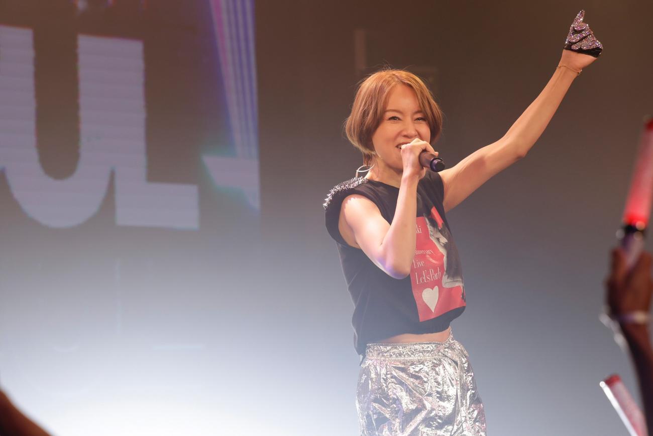 デビュー25周年ライブ「Ami Suzuki 25th Anniversary Live～Let’s Party～」を開催した鈴木亜美