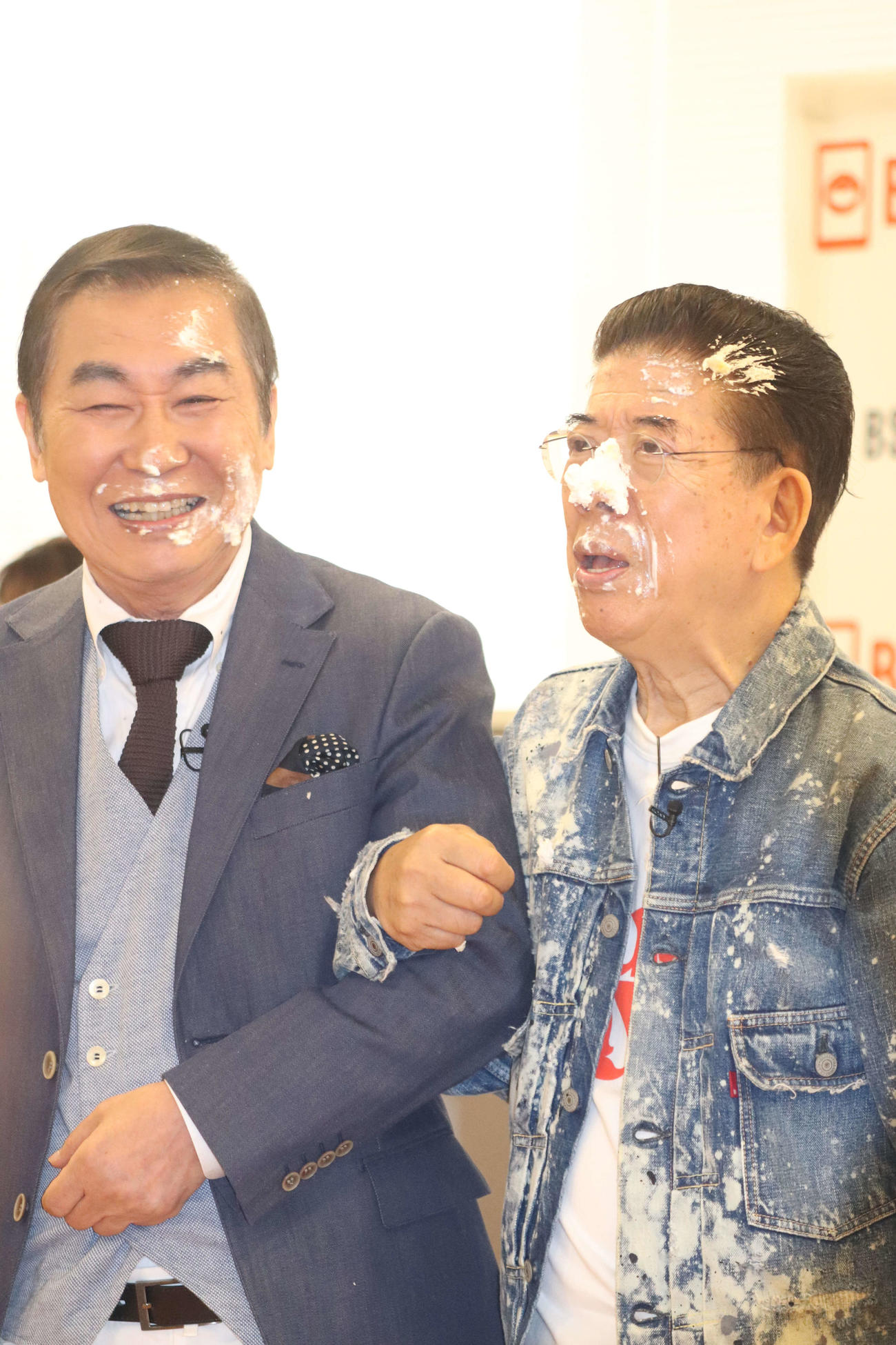 BSよしもと7月新番組合同発表会でYouTubeコラボ企画に挑戦した桂文枝（左）と西川きよし（撮影・加藤理沙）