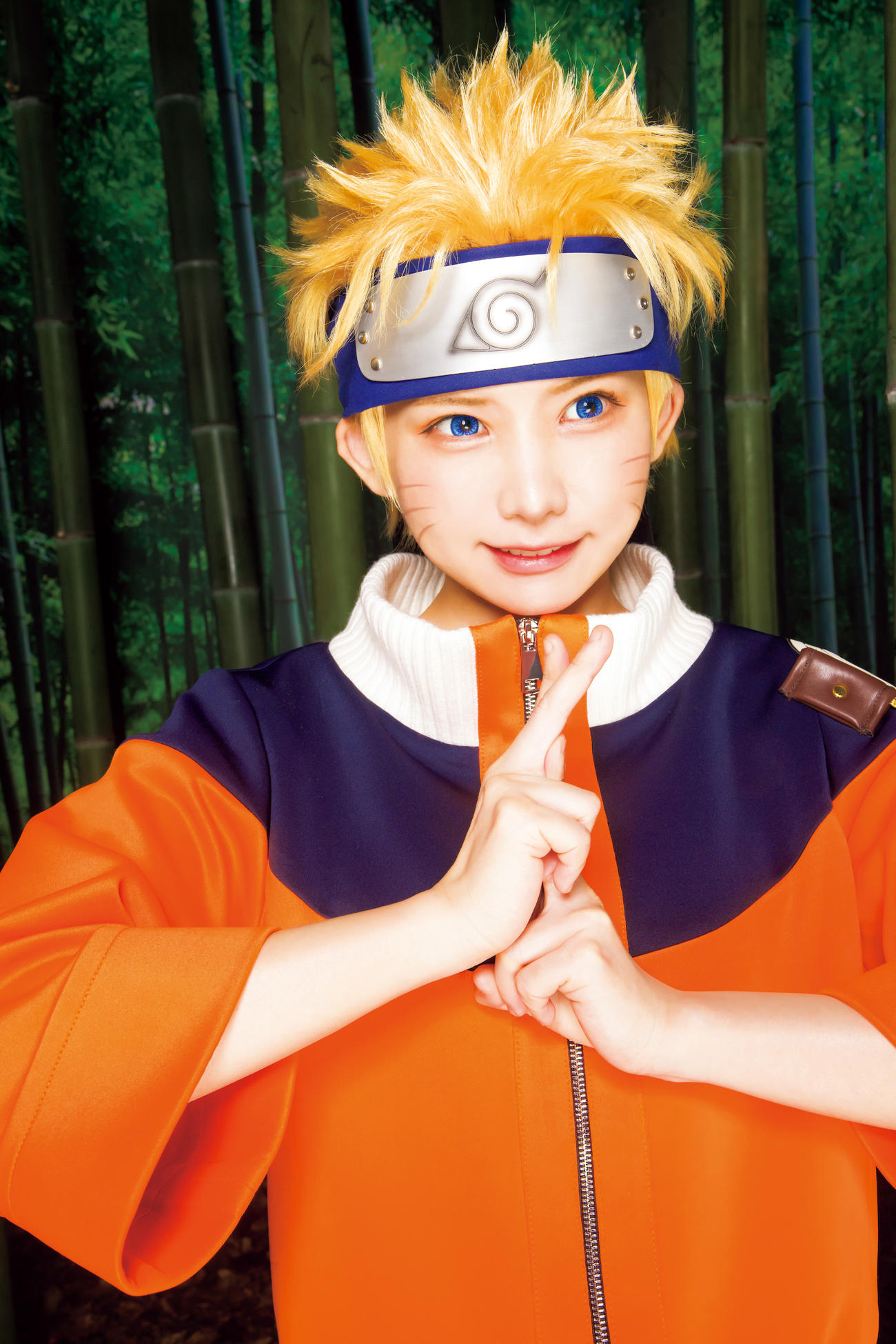 えなこの最新写真集「えなこ　cosplayer2」でのカット(C)岸本斉史スコット／桑島智輝／集英社