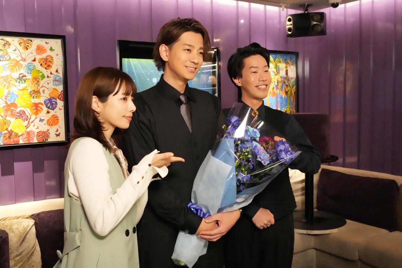 「ホスト相続しちゃいました」でクランクアップを迎えた桜井ユキ、三浦翔平、坂口涼太郎（C）カンテレ