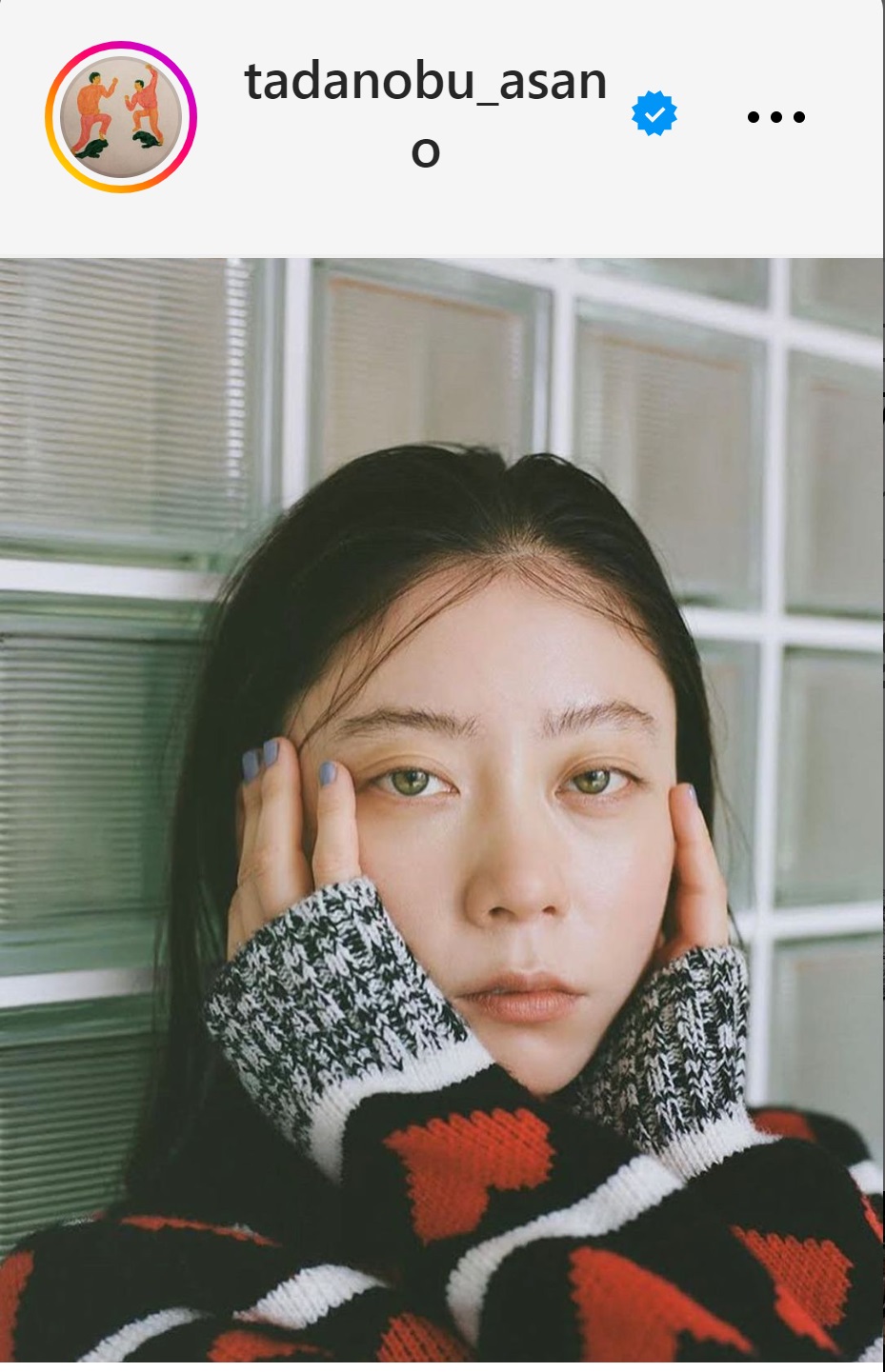 浅野忠信が投稿した長女SUMIREのアップ写真（浅野忠信のインスタグラムから）