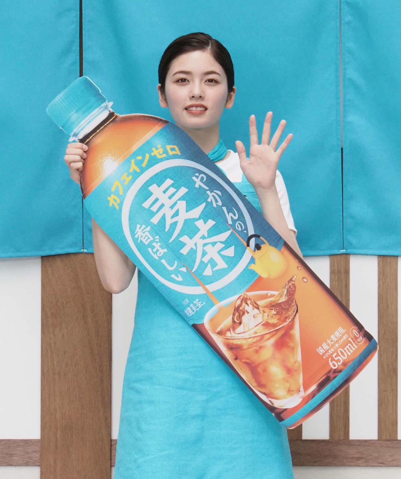 やかんの麦茶ゴクゴク体験イベント開催記念PR発表会に出席した小芝風花（撮影・遠藤尚子）