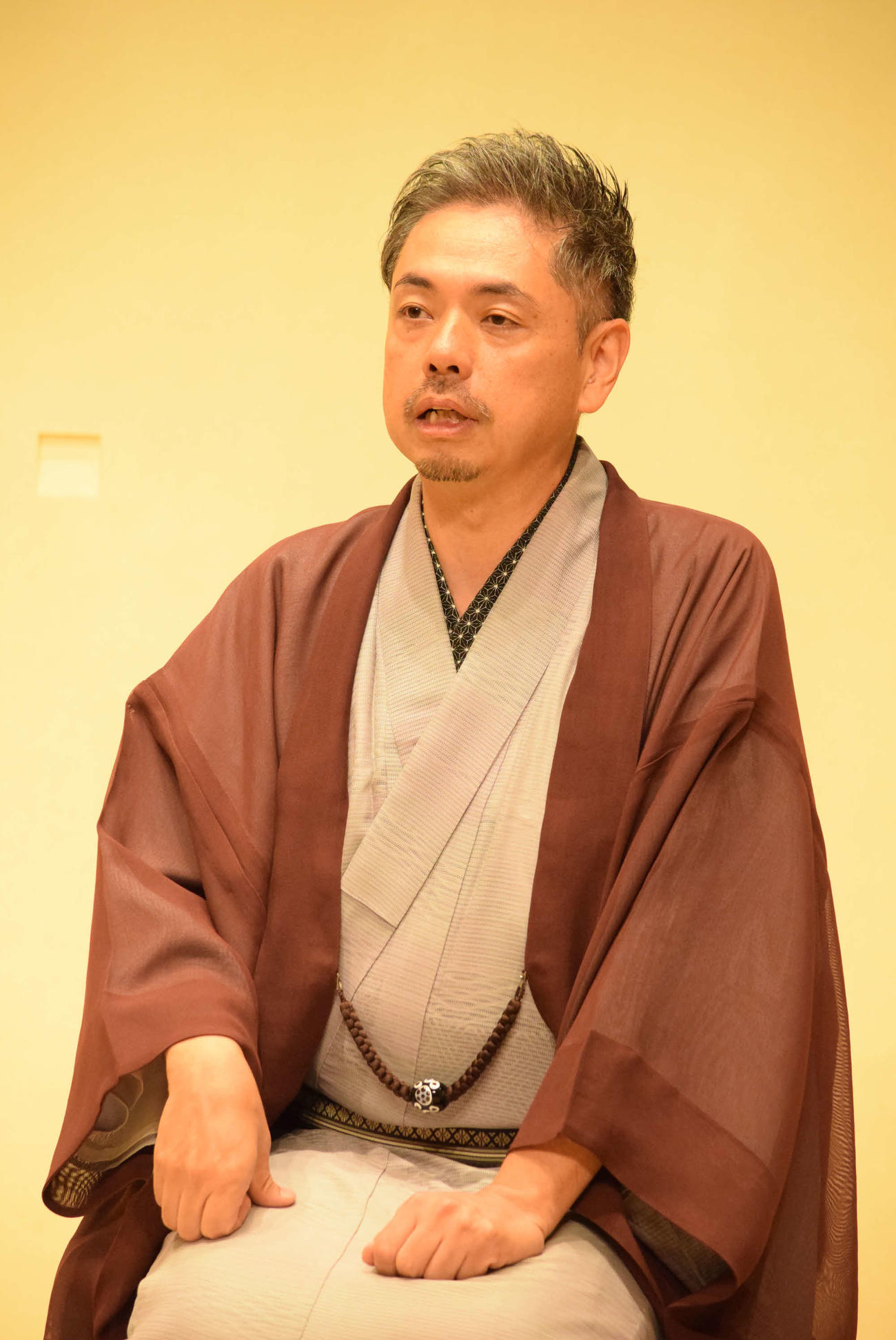 怪談話に自信たっぷりの桂春蝶（撮影・阪口孝志）