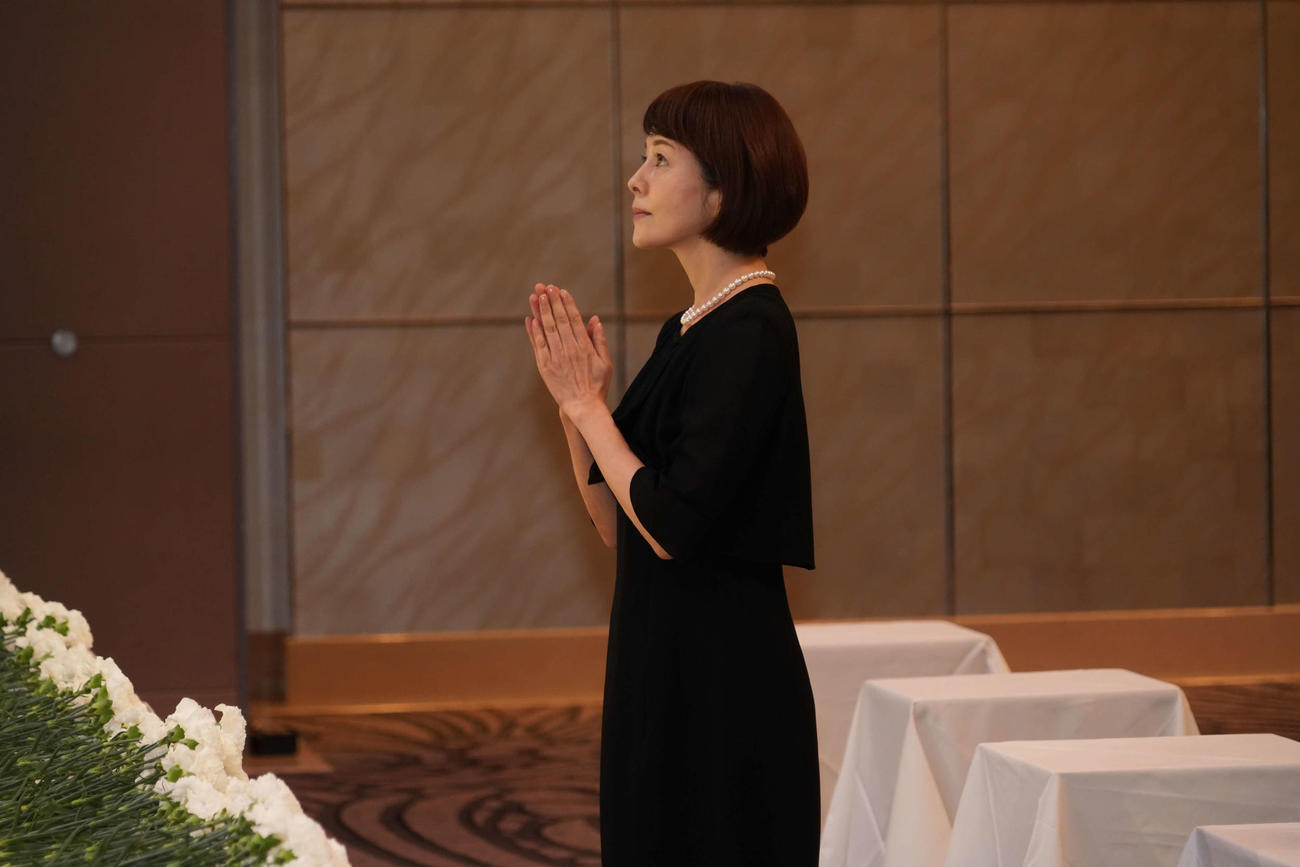 東映元社長の手塚治さんのお別れ会に参列した沢口靖子