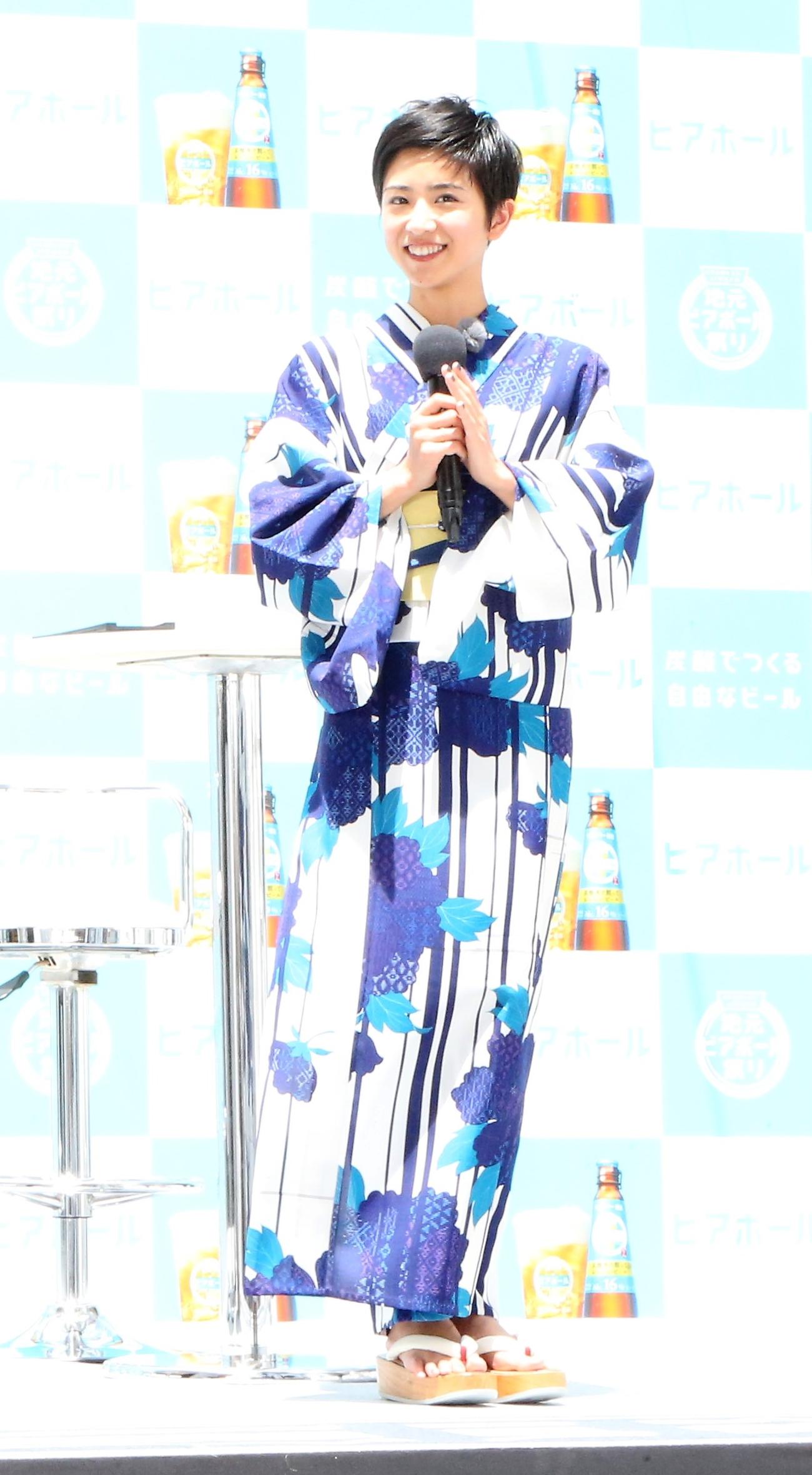 「日本全国を巡る！47都道府県　地元ビアボール祭り」にベリーショートで登場する黒島結菜