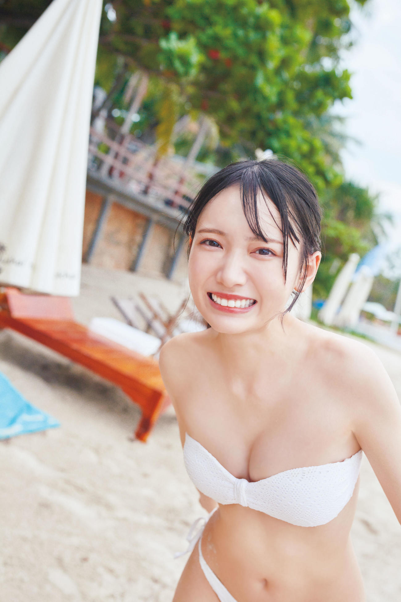 ≠ME鈴木瞳美のファースト写真集「ひとめぼれ」（C）講談社／熊木優