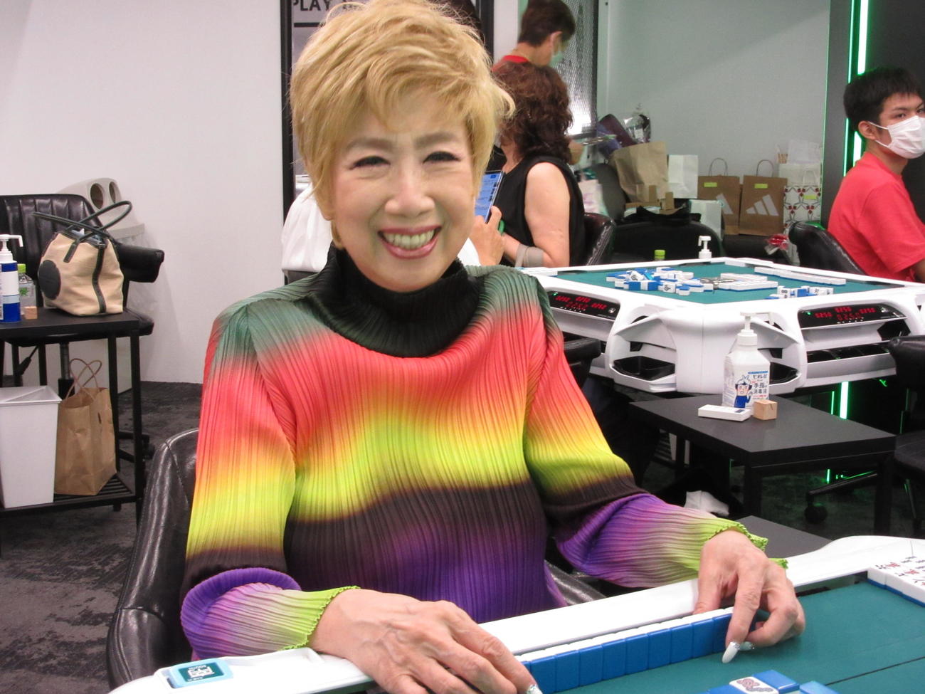 バースデーマージャン大会を開催した瀬川瑛子
