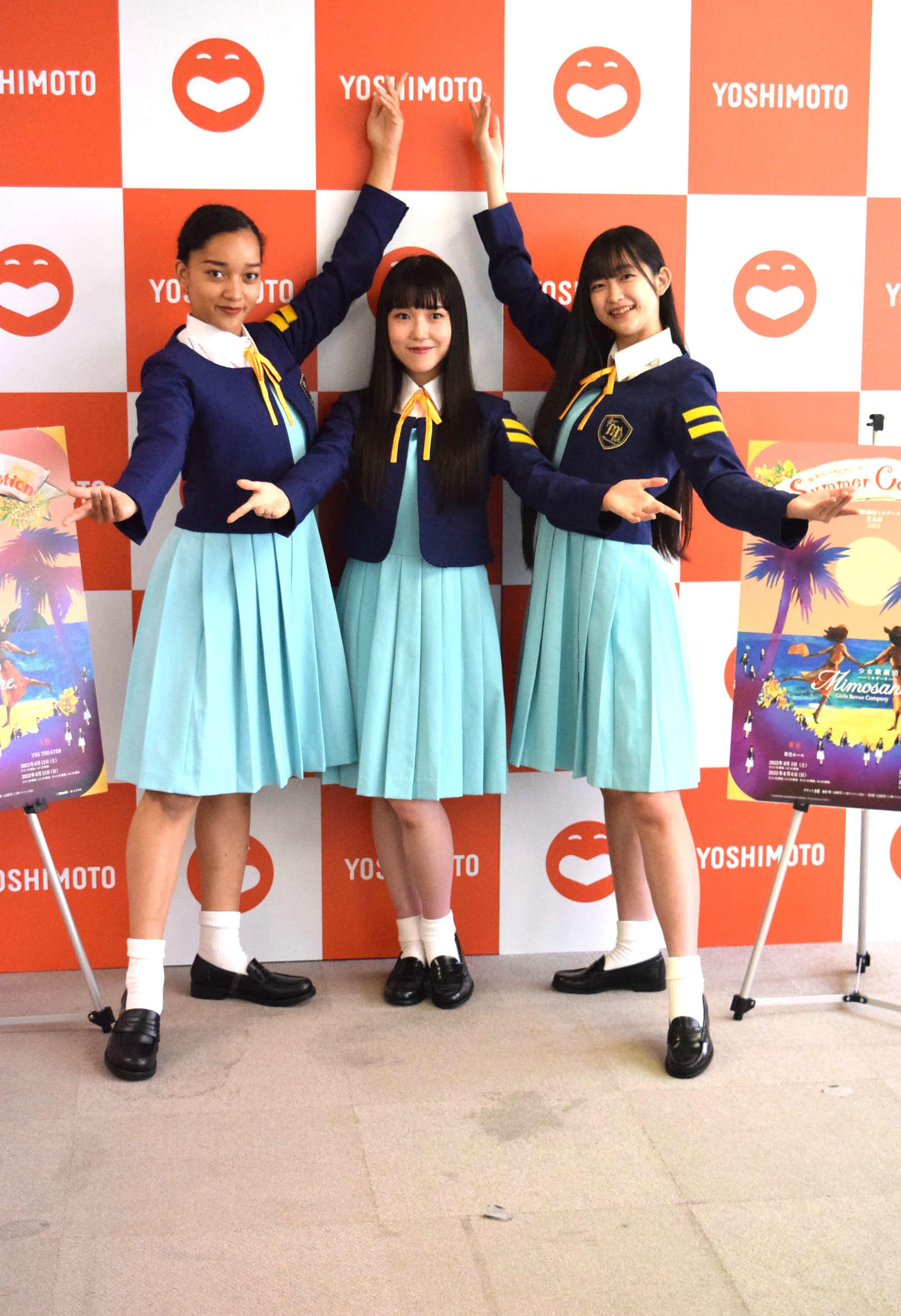 左から、すずきみあいムェンドワ、いわむらゆきね、ちばひなの（撮影・阪口孝志）