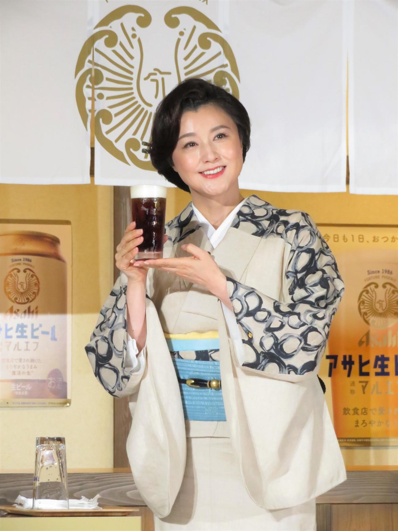 イベントで乾杯する藤原紀香（撮影・峯岸佑樹）