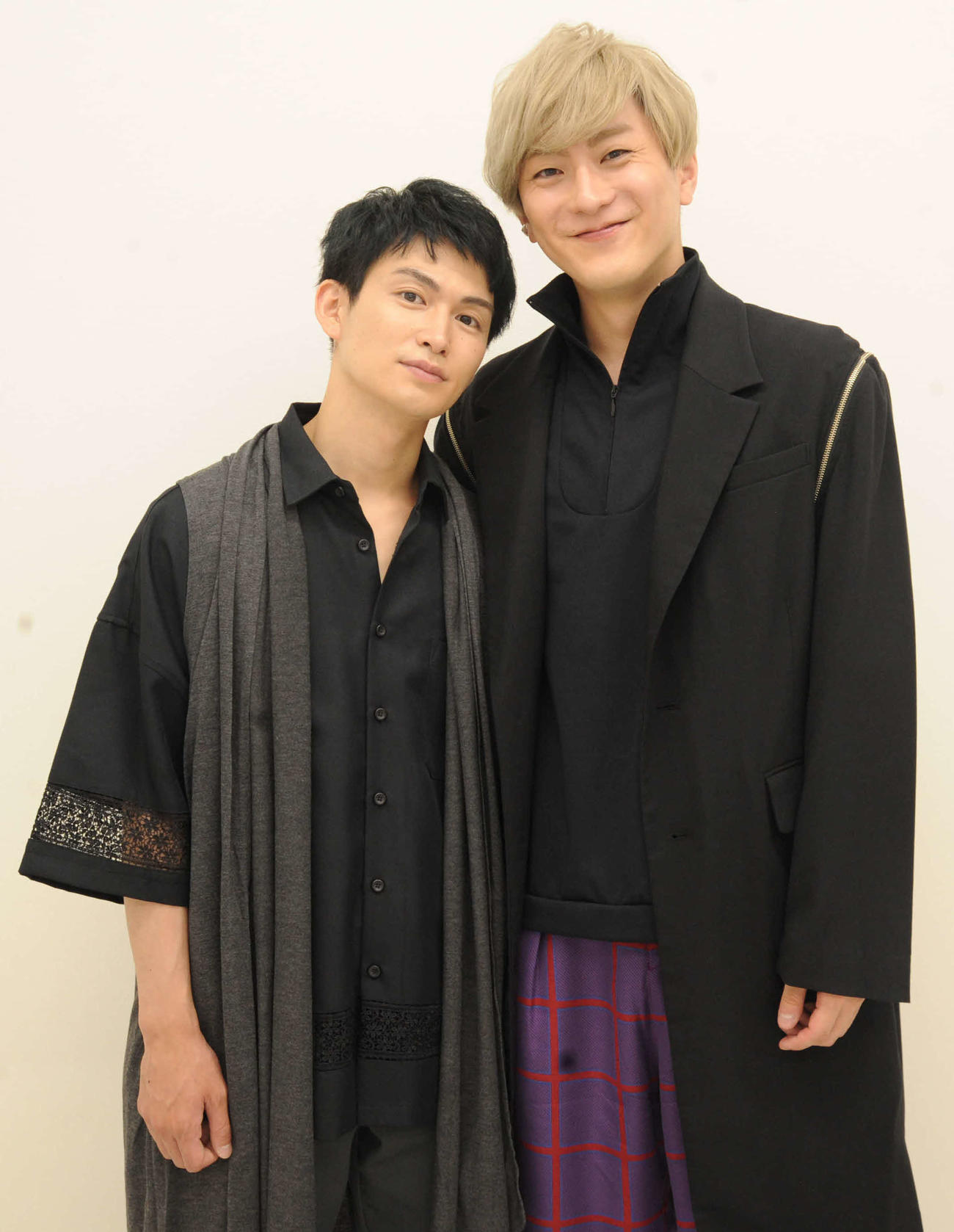 ボーイズラブ作品の映画「その恋、自販機で買えますか？」で、ひかれ合う男子2人を演じるダブル主演の松田凌（左）と田鶴翔吾（撮影・松尾幸之介）