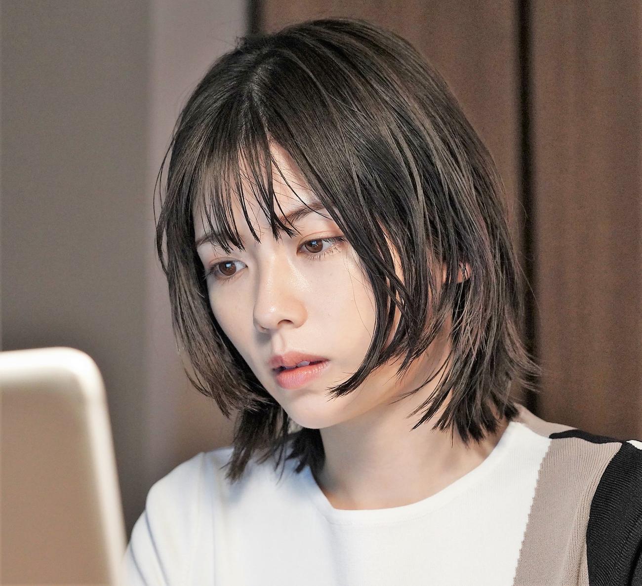 「転職の魔王様」に出演する小芝風花（C）カンテレ