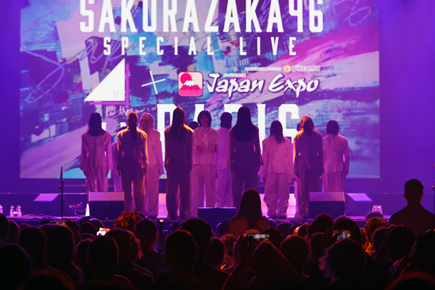 パリで初の海外公演を行った櫻坂46（撮影・KASONO TAKAMURA）