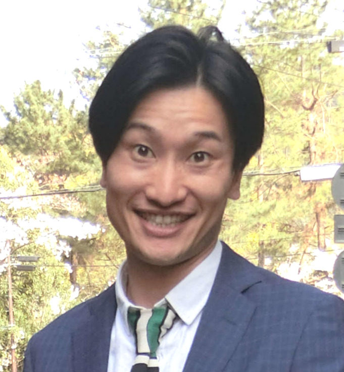 「相席スタート」の山添寛（2019年4月撮影）